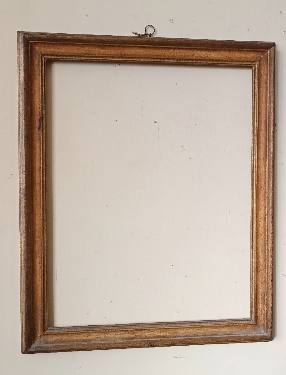 1049.0 Antique Lacquered And Gilded Frame From The Late 17th Century, Italy photo