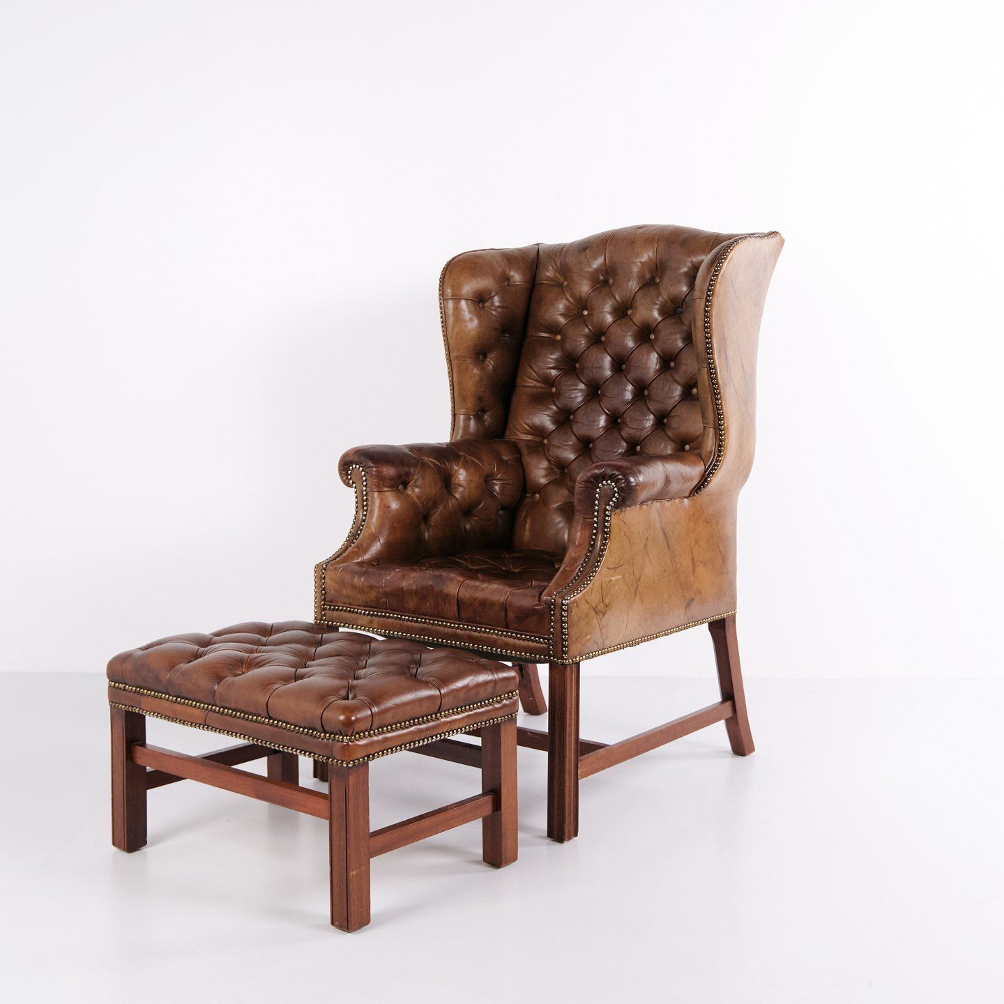 Wingback Armchair – Brown Original Leather  – George III Style – Circa 1910 photo Furniture