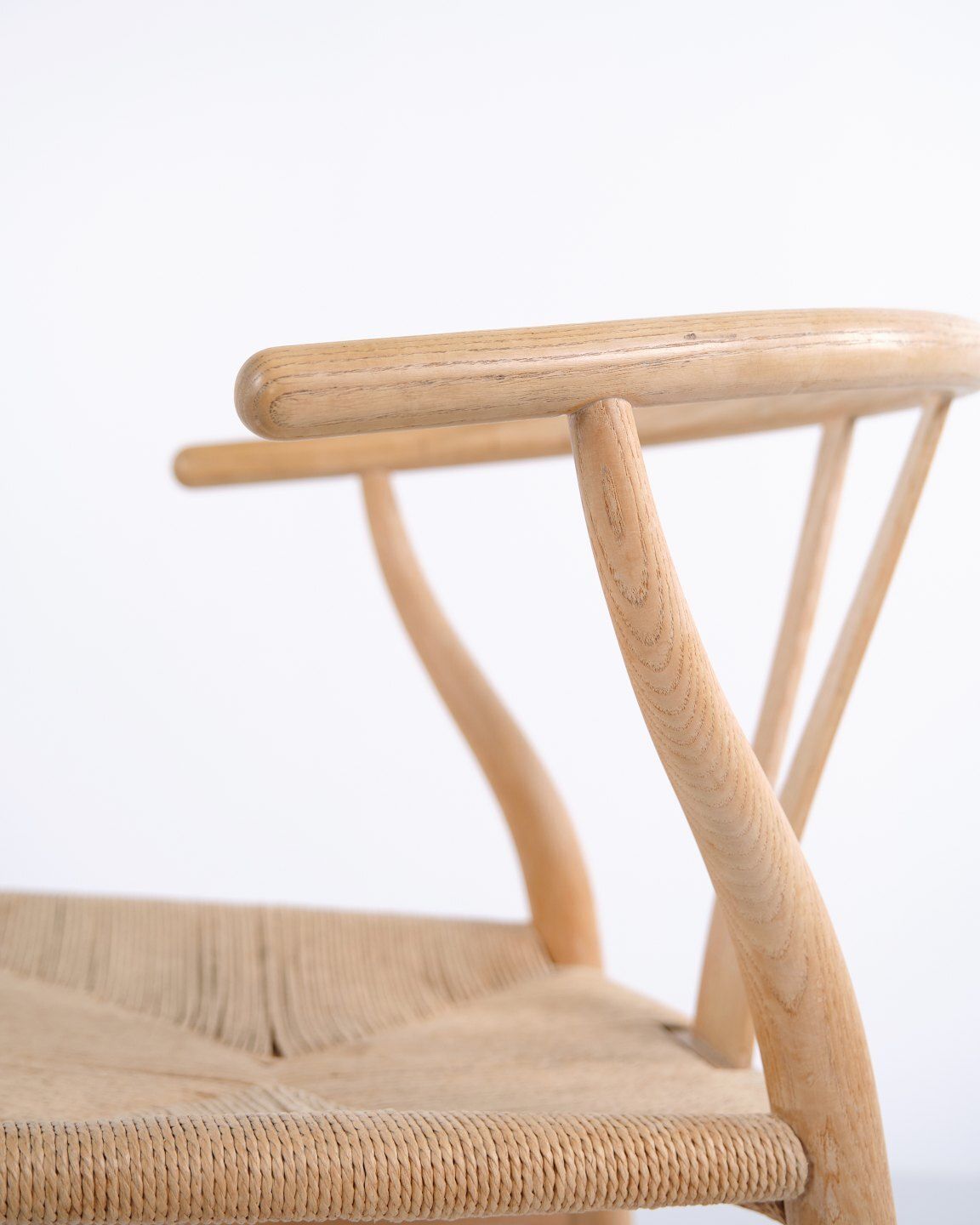 Set Of Wishbone Chairs   Model Ch24   Oak & Natural Wicker   Hans J. Wegner   Carl Hansen & Son   1960s photo vintage