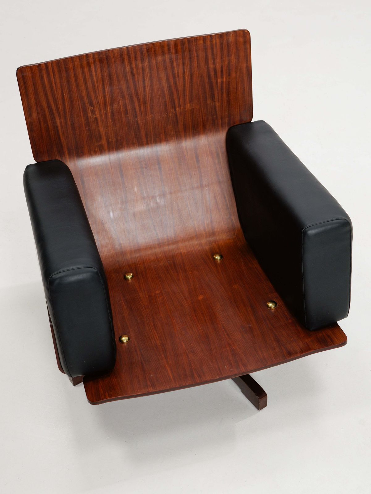 Furniture Swivel Rosewood Model 401 Armchair By Menilio Taro For Cinova, 1960s photo