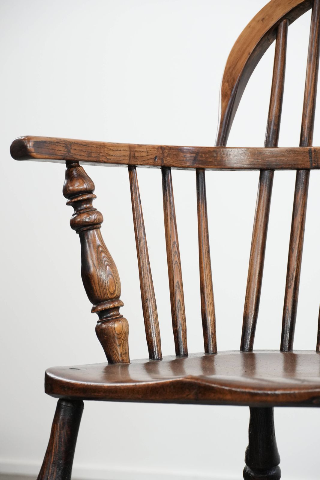 photo buy English Antique Set Of 2 Windsor Chairs With Character, A Beautiful Color Scheme And A Beautiful Patina