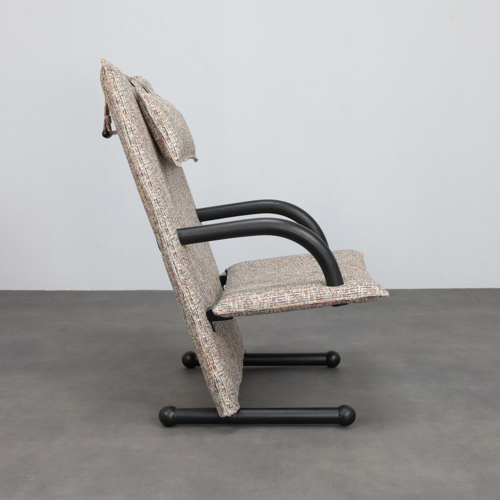 T Line Lounge Chair By Burkhard Vogtherr For Arflex Italy, 1980s photo for sale