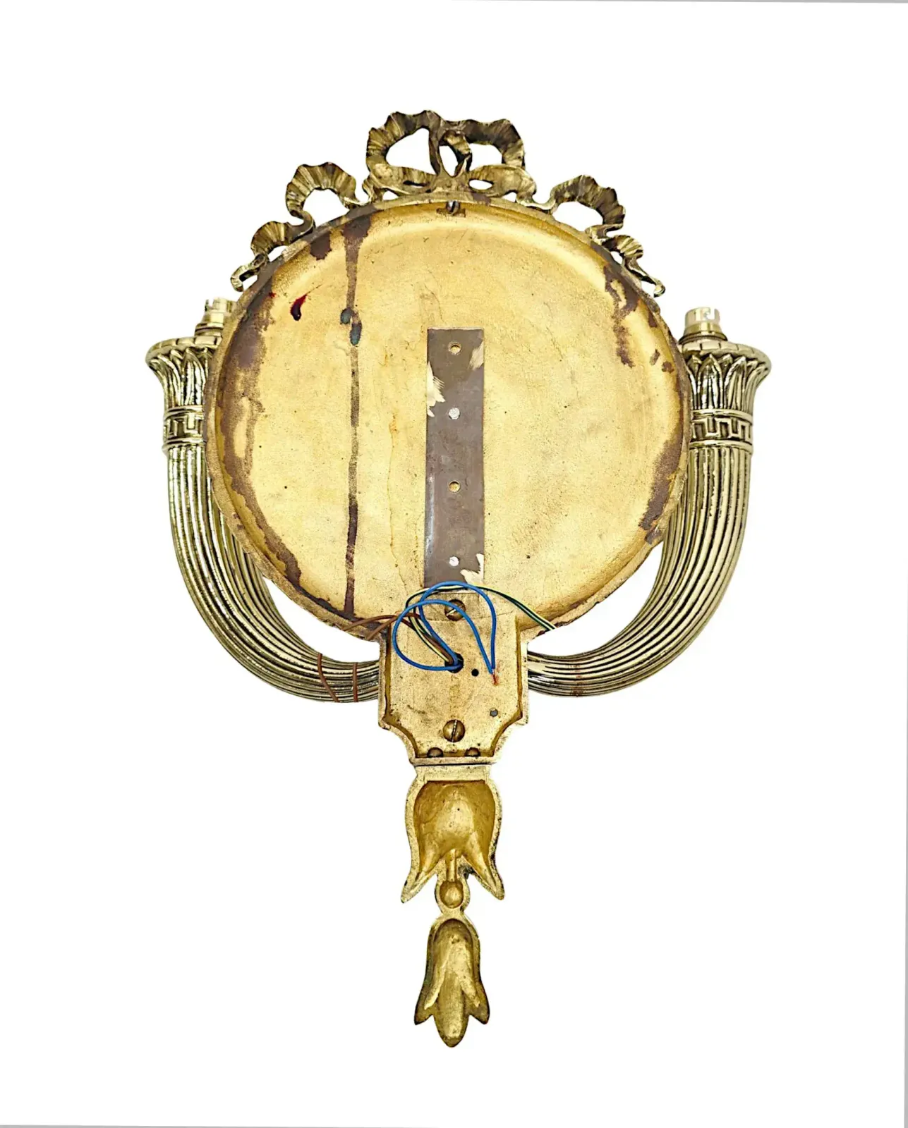 2579.1167 A Very Rare Pair Of Early 20th Century Brass Wall Lights And A Pair Of Matching Smaller Wall Lights photo