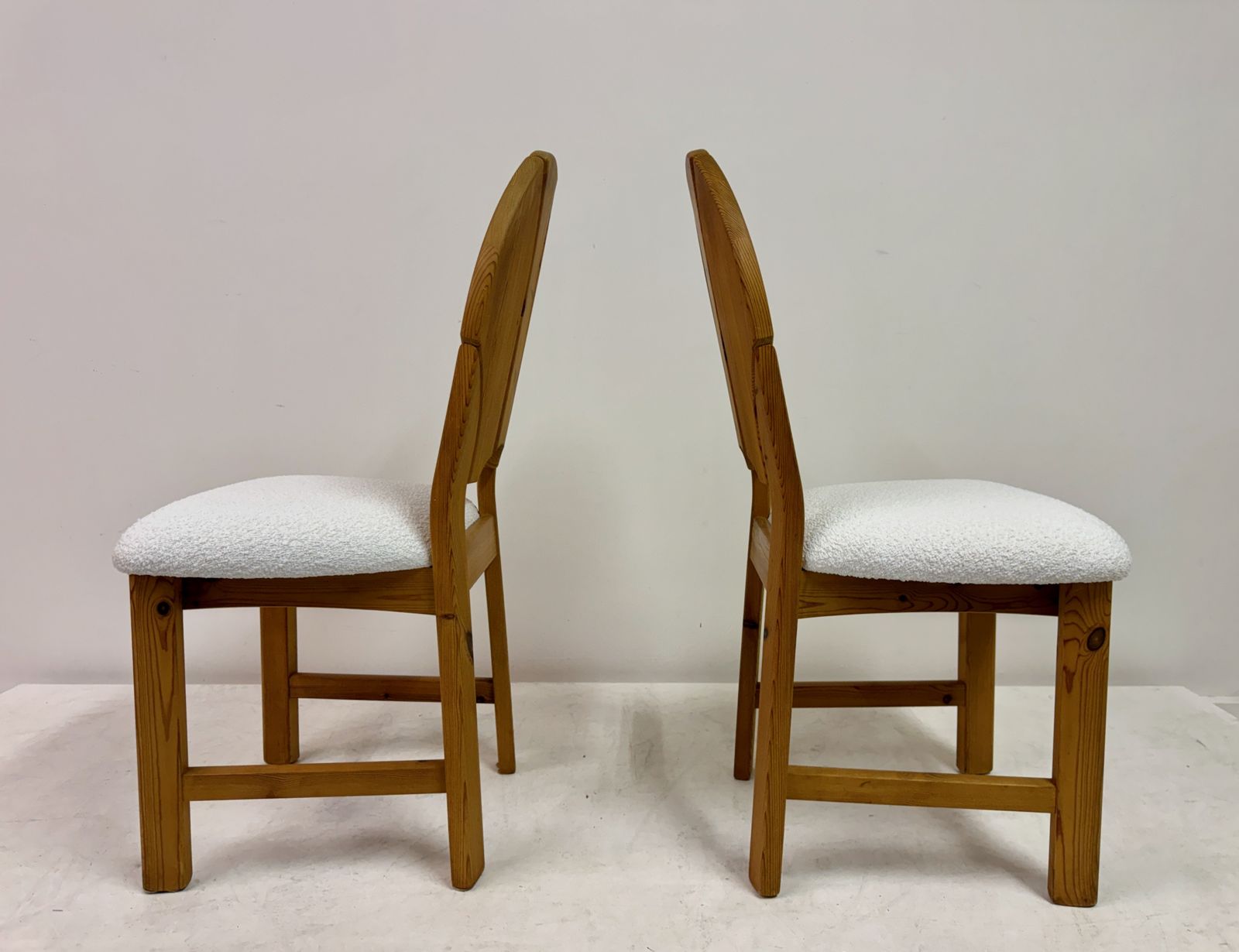 Set Of Six Pine And Boucle Scandianavian Dining Chairs photo 1895.0