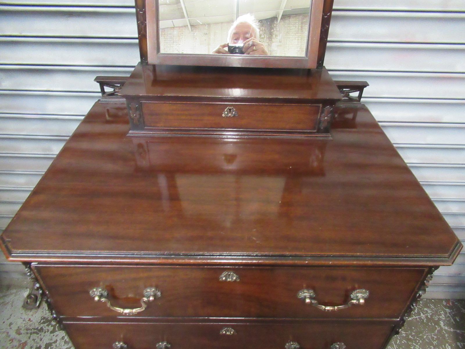 photo vintage Chippendale   Style    Mahogany Dressing   Table