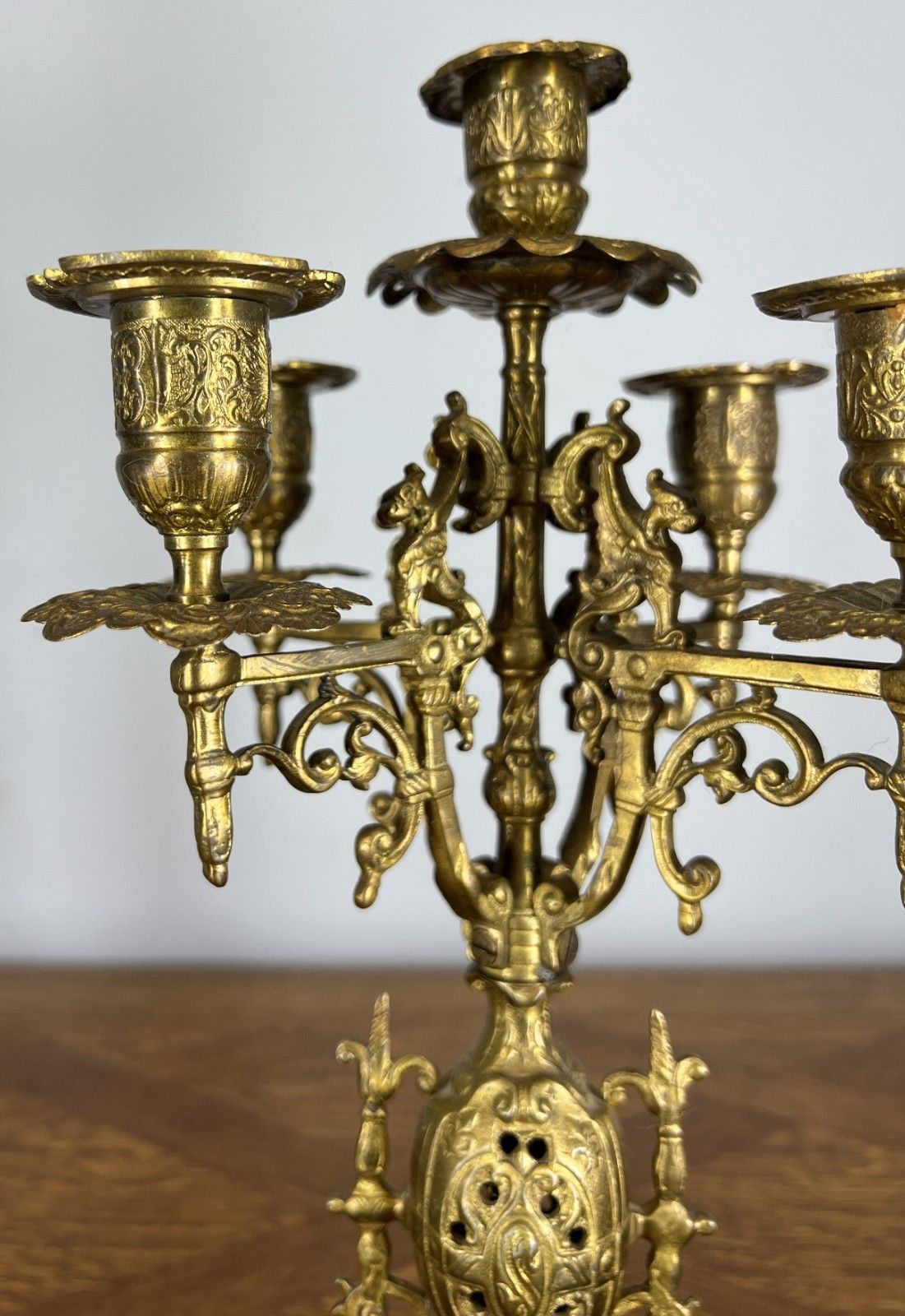 699.0 Mantel Clock Vintage French Style Architectural Brass Garniture Set Lot 4645 photo