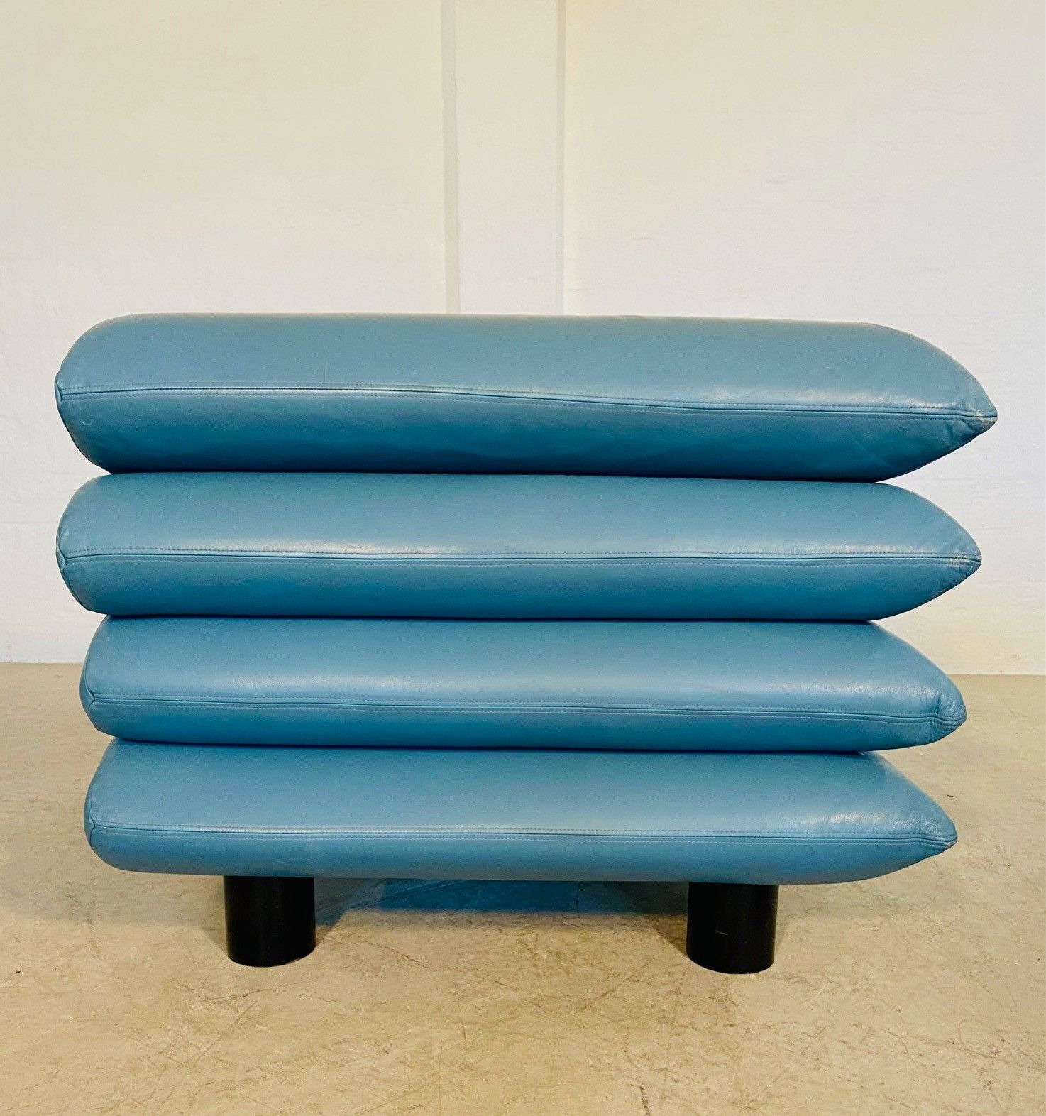 photo vinterior Vintage Retro Swedish Lounge Chair In Turquoise Leather