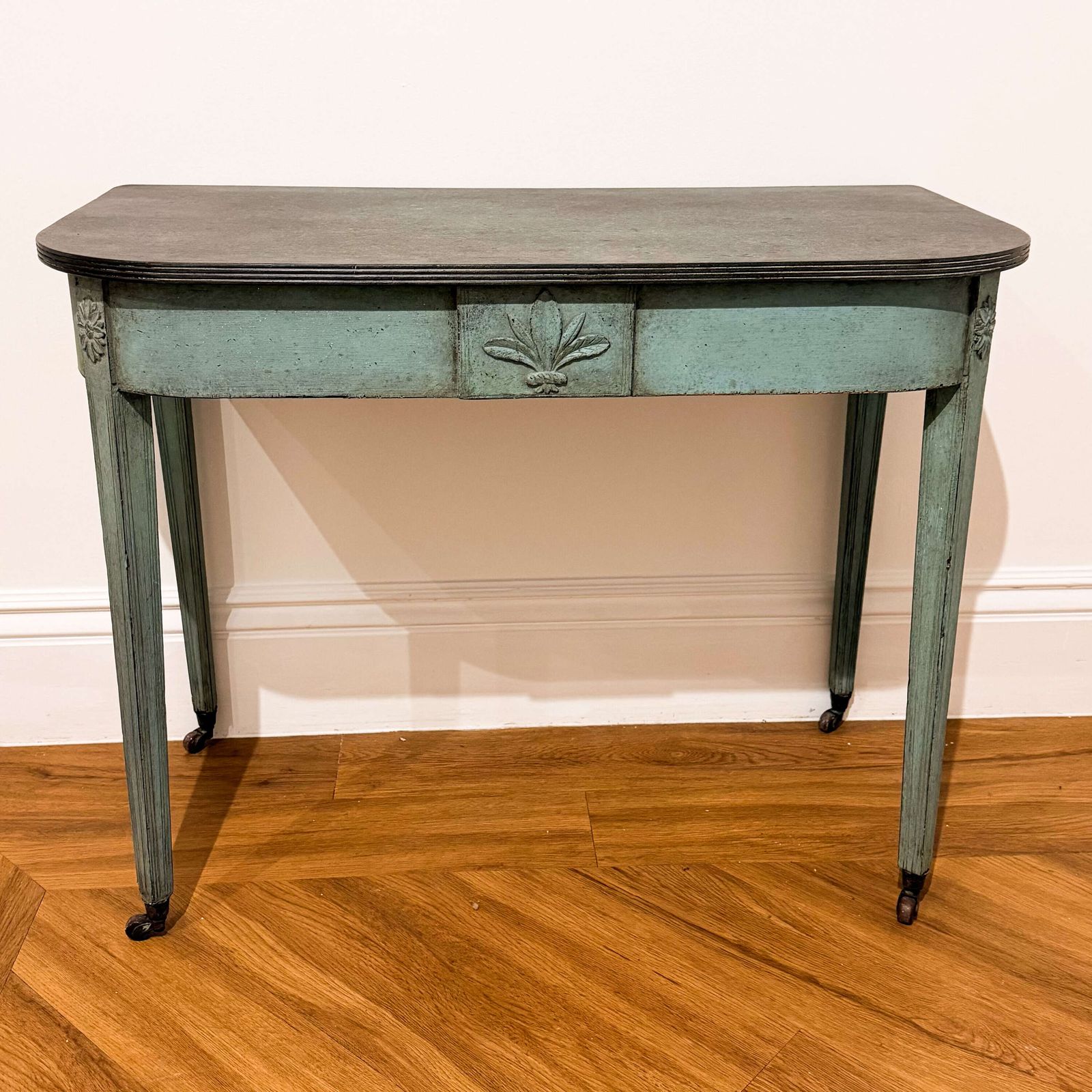 Later Painted Neoclassical Console Table With Carved Crest And Tapered Legs photo furniture
