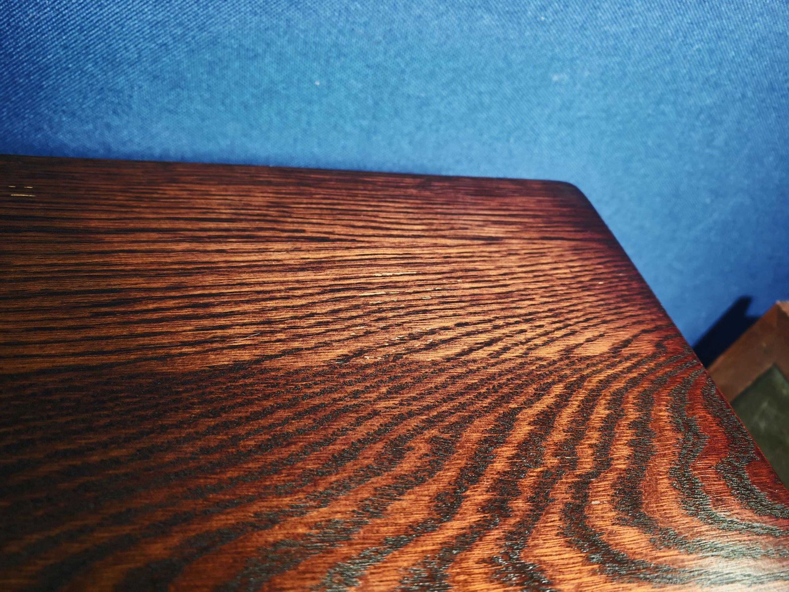 photo furniture Vintage Mahogany Effect Interlocking Nest Of Three Tables With Felt Padding Likely 1970s Or 1980s