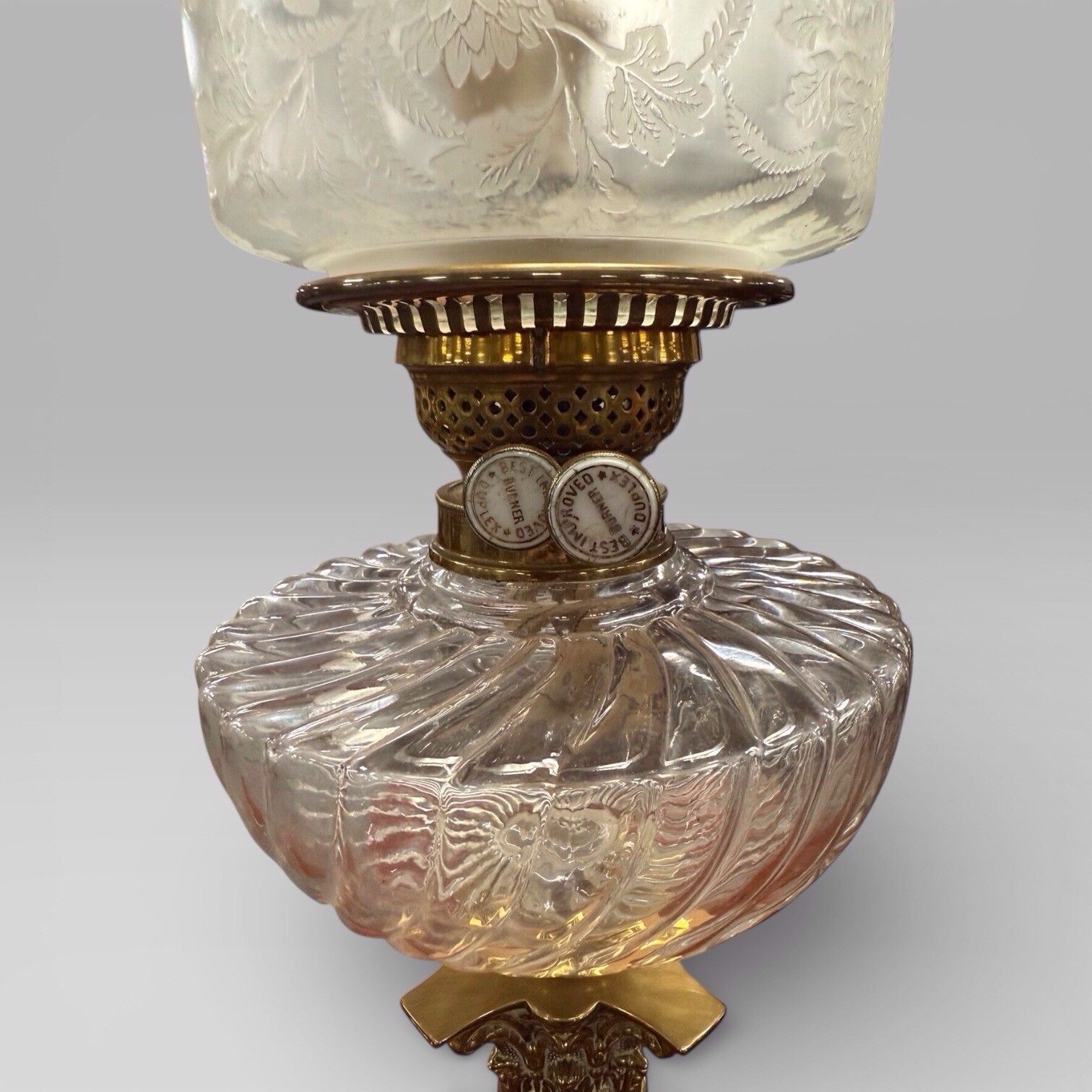 Antique Victorian Duplex Etched Glass Tulip Shade Oil Lamp With Brass Column photo Lighting