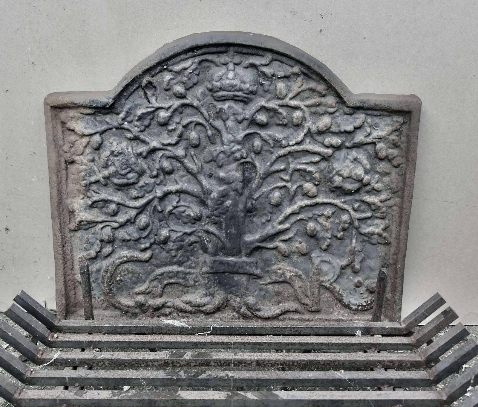 Very Heavy Large Fire Back The Fire Back Tells The Story Of King Charles II