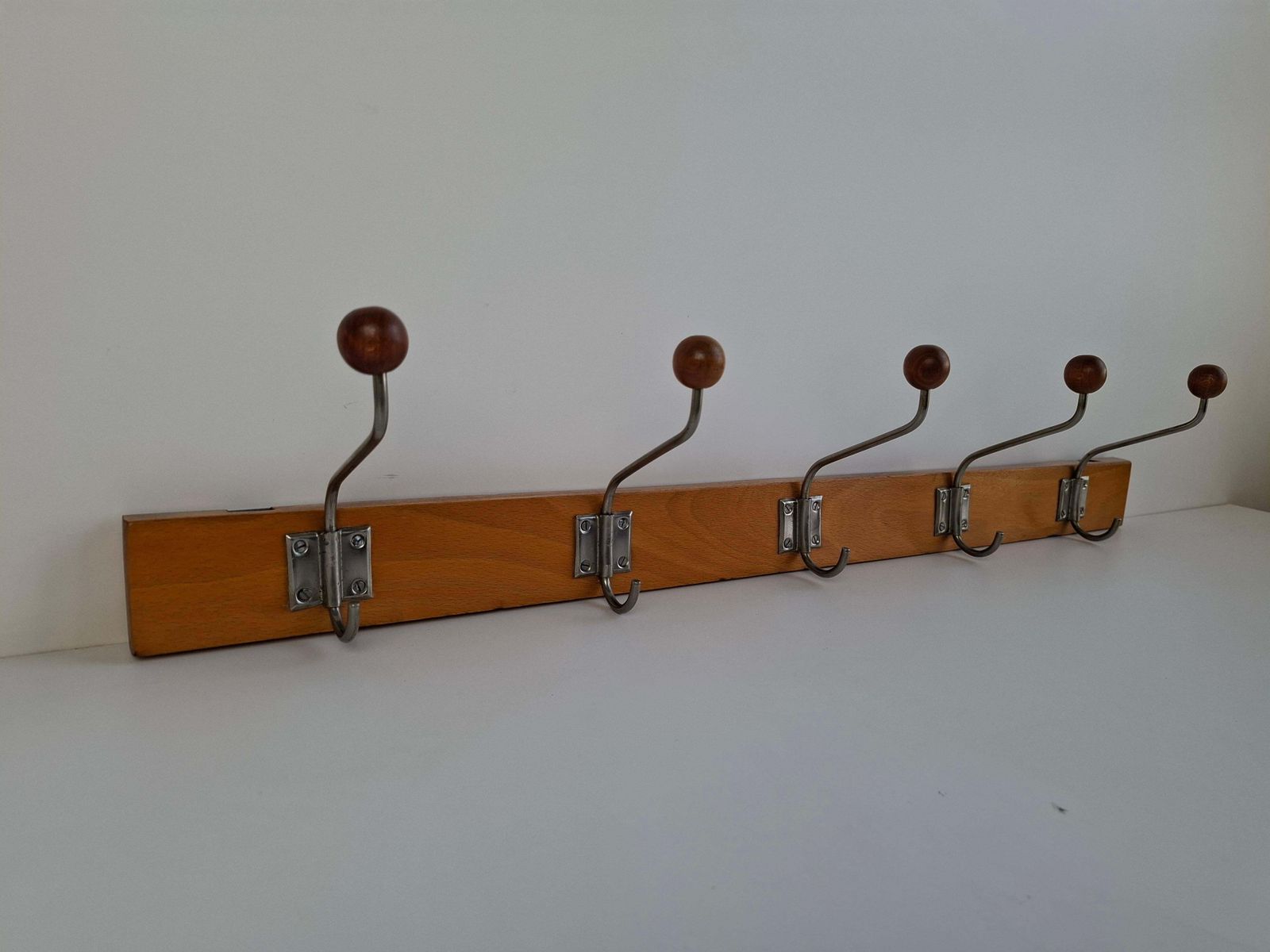photo vinterior Czechoslovak Midcentury Wooden And Metal Wall Coat Rack, 1960s