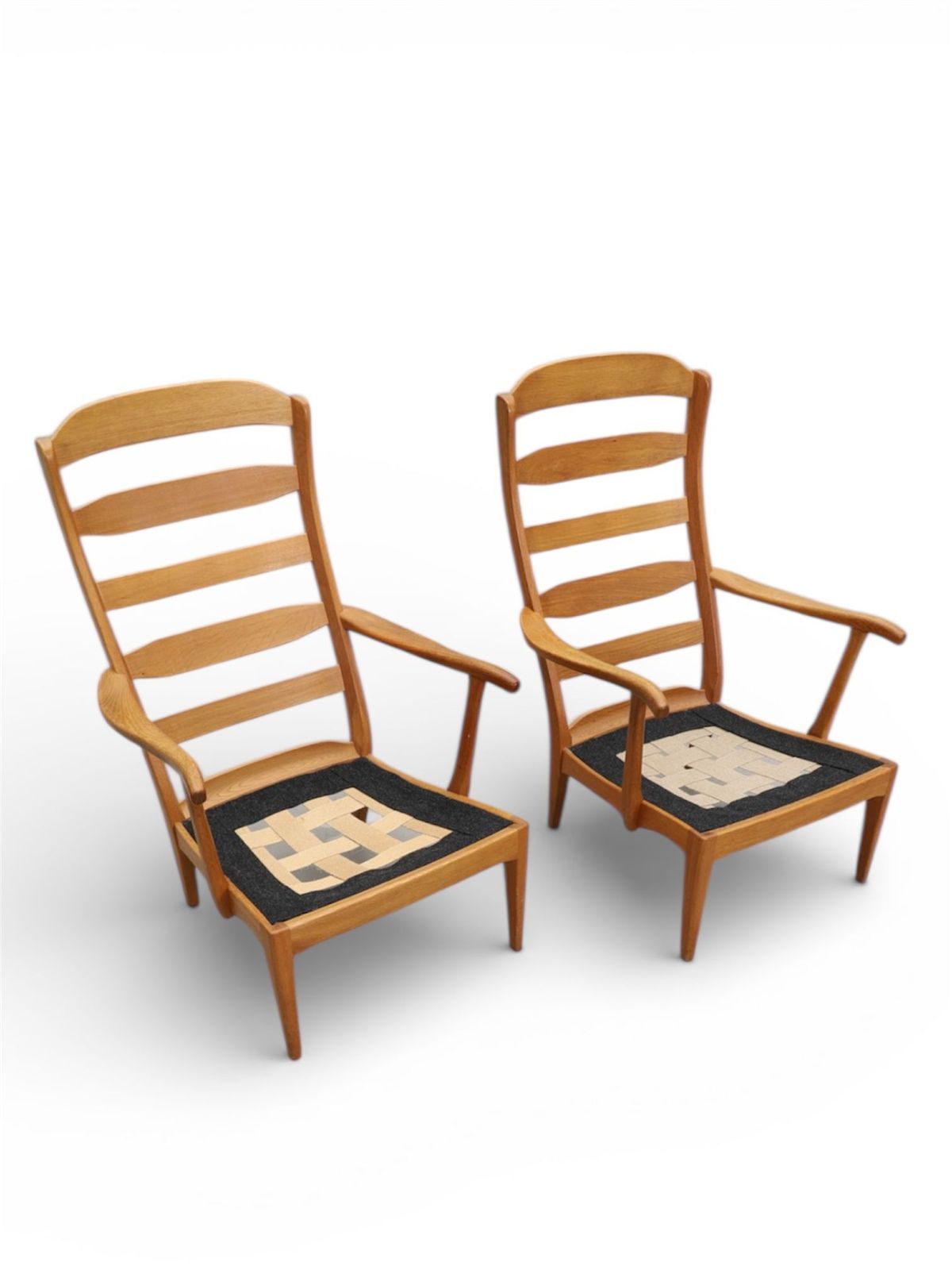 Carl Malmsten ‘Stora Fjäderbrickan’ Oak Lounge Armchairs . photo 1795.0