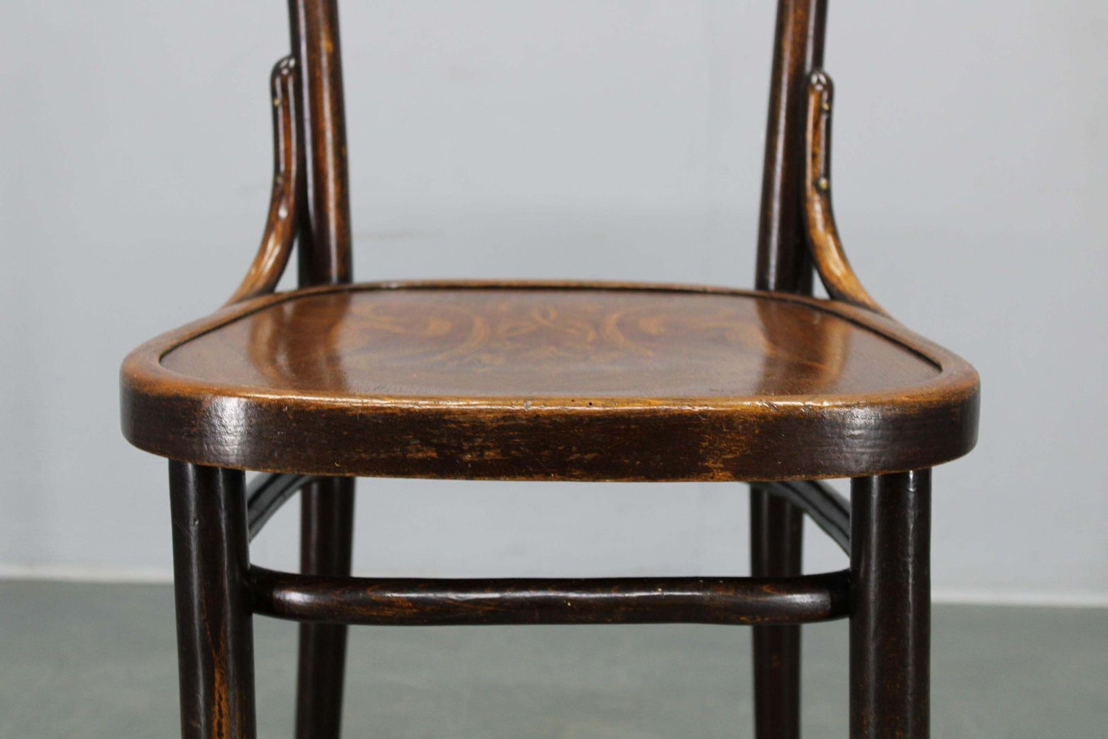 photo furniture Pair Of Thonet Art Nouveau Bentwood Chairs, Czechoslovakia, 1920s