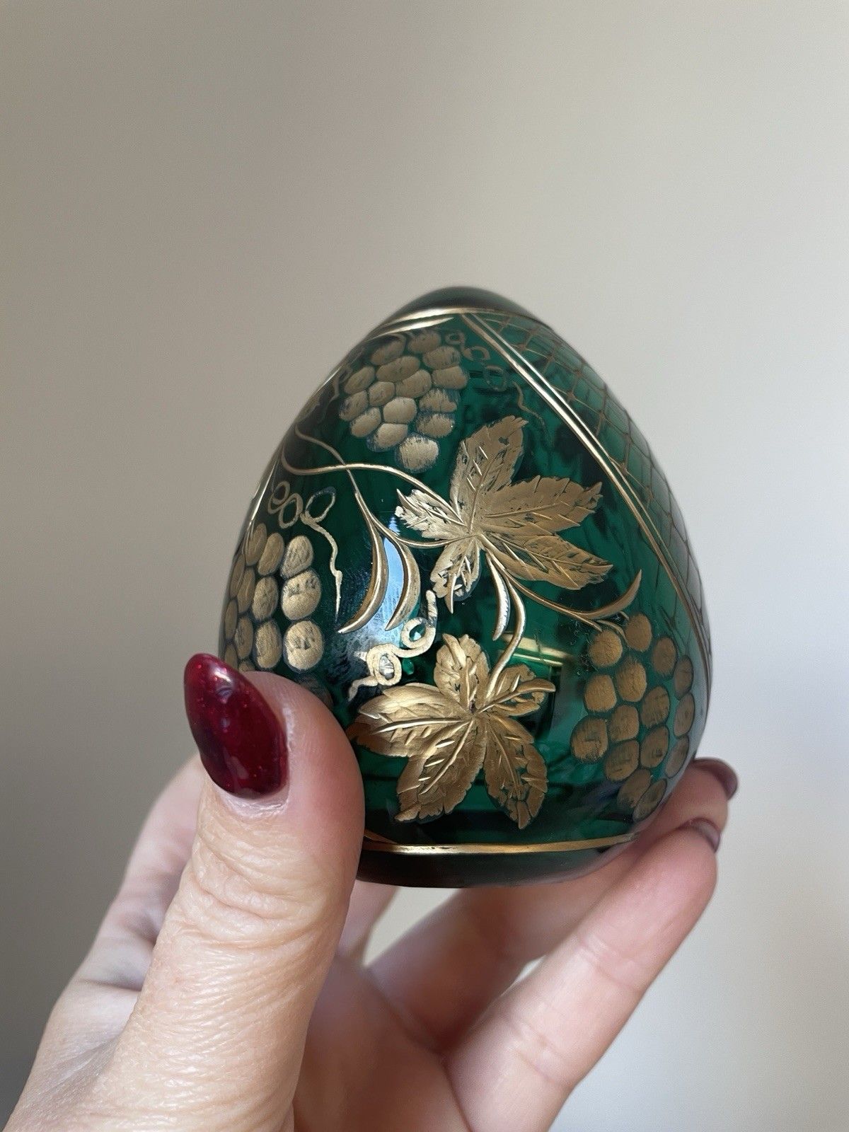 Peterhof Emerald Green & Gold Crystal Egg Hand Made Ornate Stand After Fabergé photo furniture