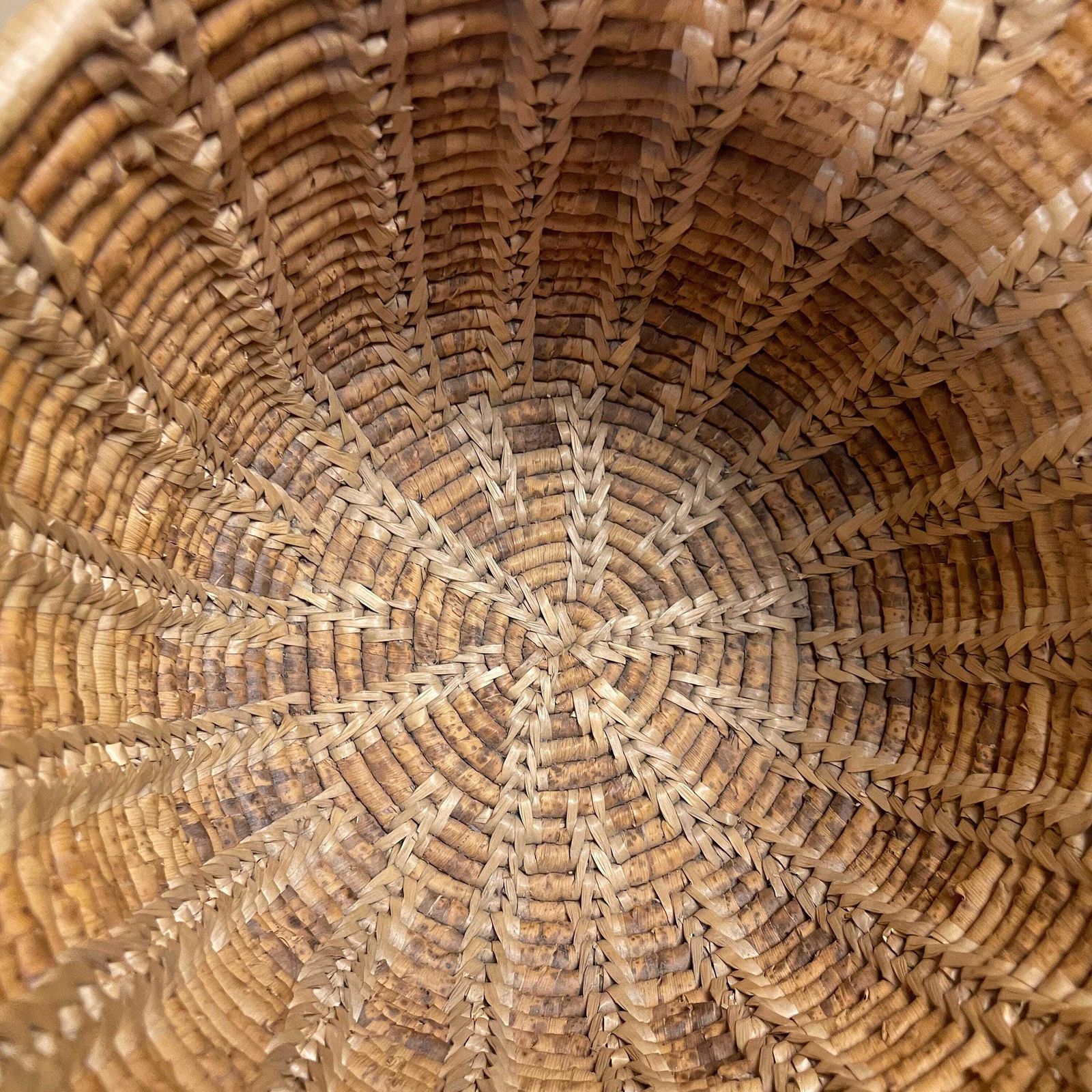 photo furniture Wicker Paper Basket Bin Woven Wood Vintage Brown Handmade Rubbish Bin Trash Boho Office Bin Oriental Cylinder Round Seagrass Antique