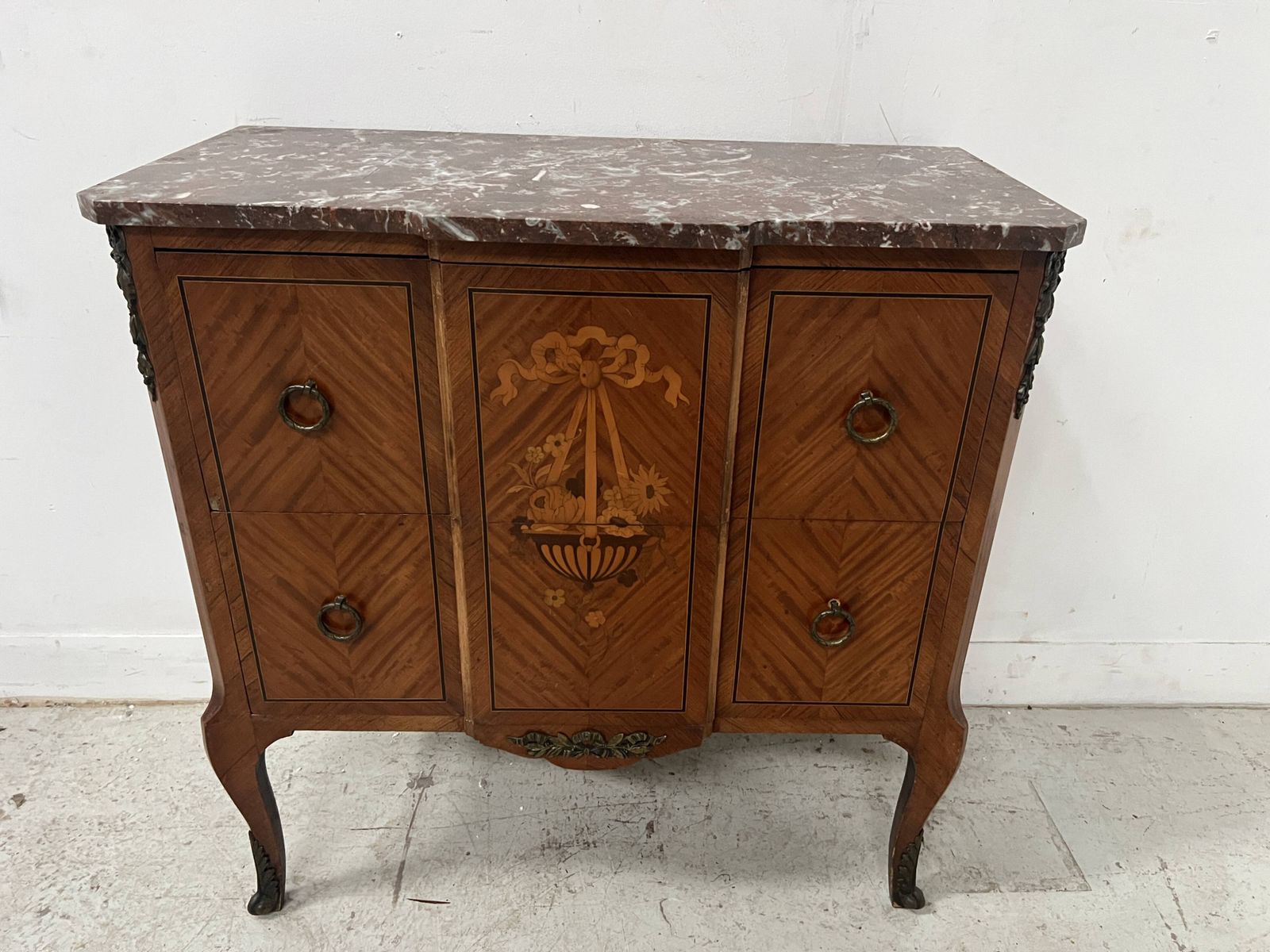 photo furniture Transition Style Marquetry Chest Of Drawers With A Projecting Top, 20th Century