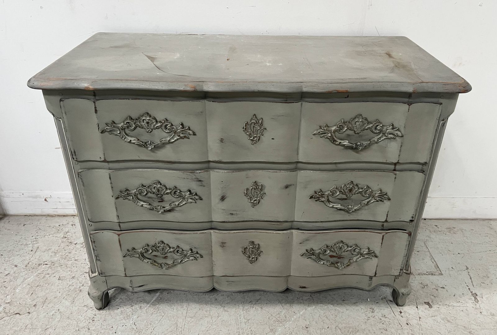 Louis XV Style Serpentine Commode In Patinated Oak, 20th Century photo for sale