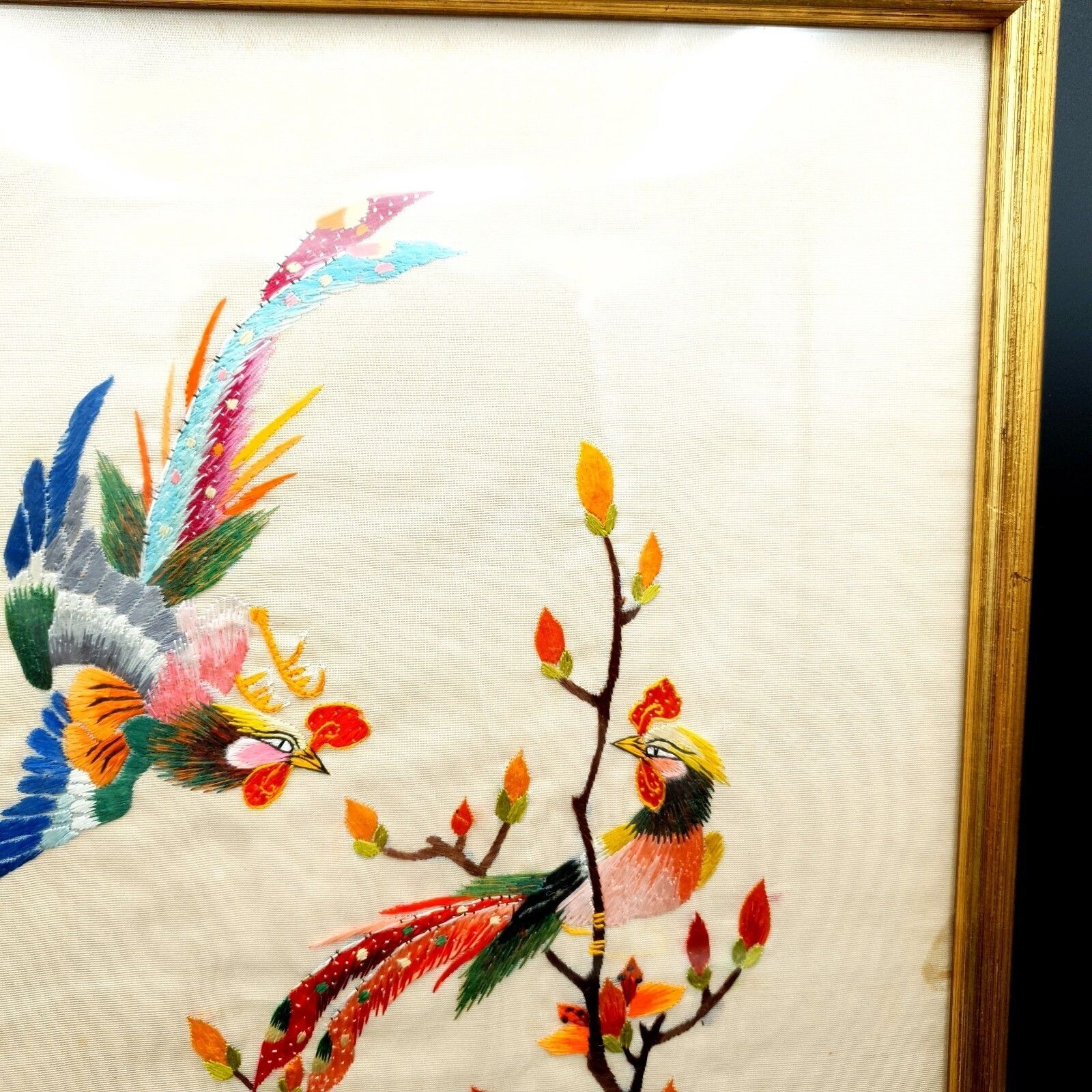 photo vinterior Vintage Chinese Silk Embroidery Birds & Flowers Framed Wall Art Pair