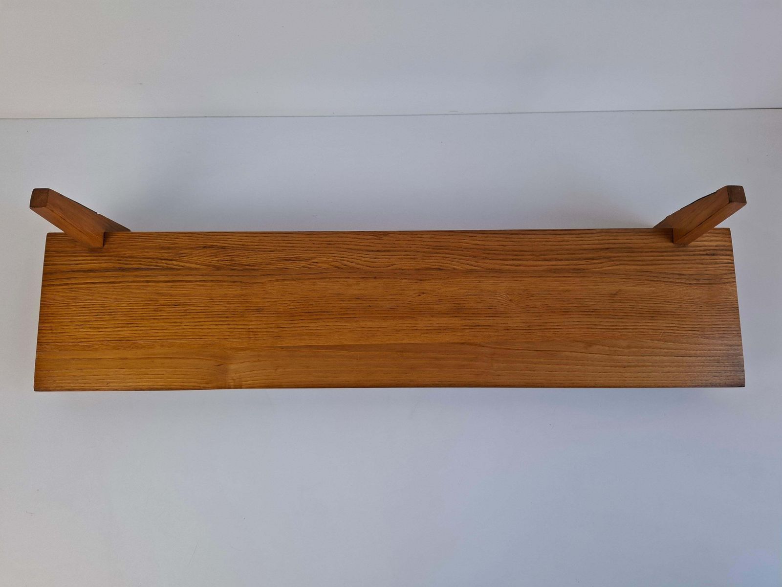Meubels Mid-Century Tsjechoslowaaks Houten Wandplank, jaren 1960 photo