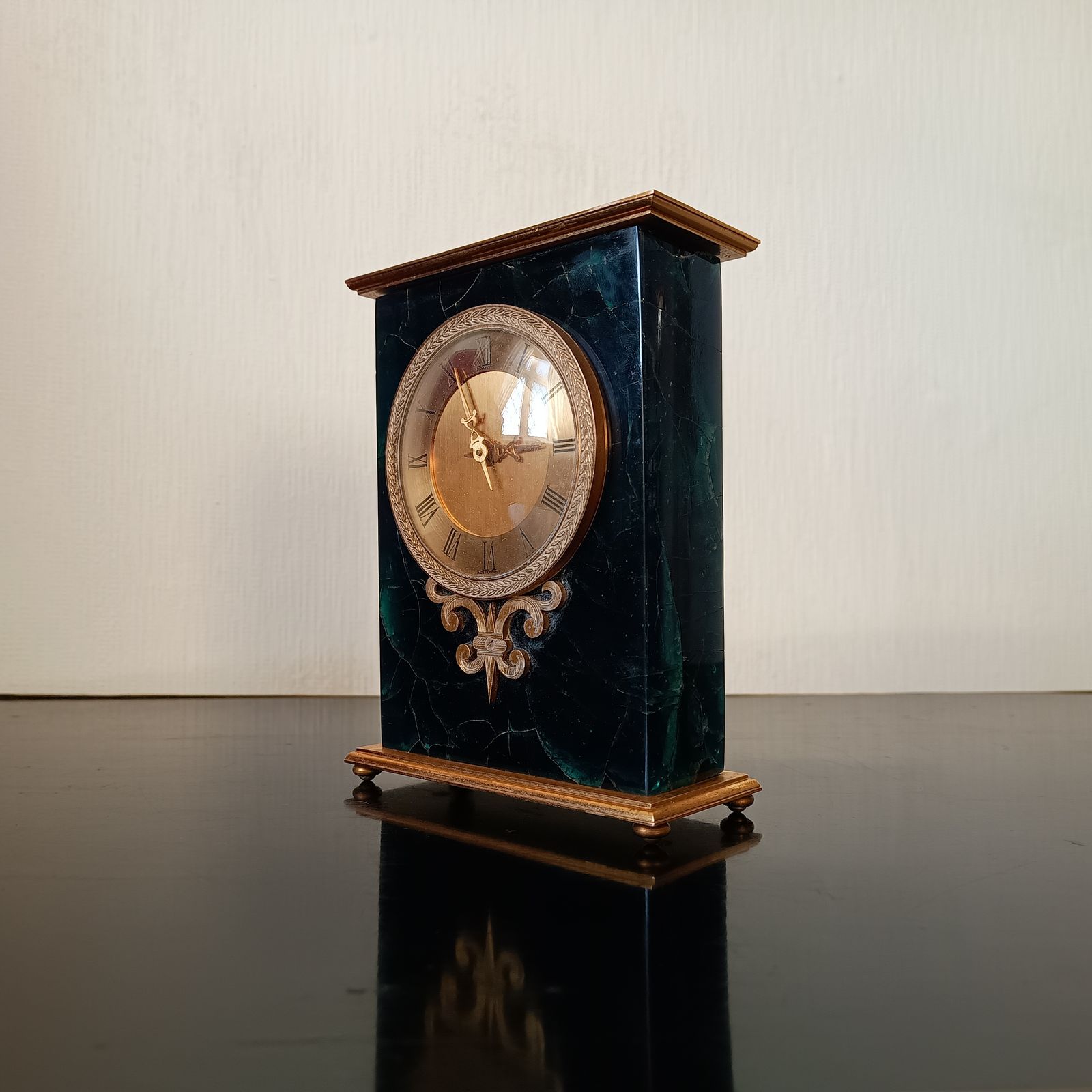 Hollywood Regency Mechanical Hour Lavigne Clock For Asprey: Ormolu And Crackle Ice Lucite Faux Green Marble photo for sale