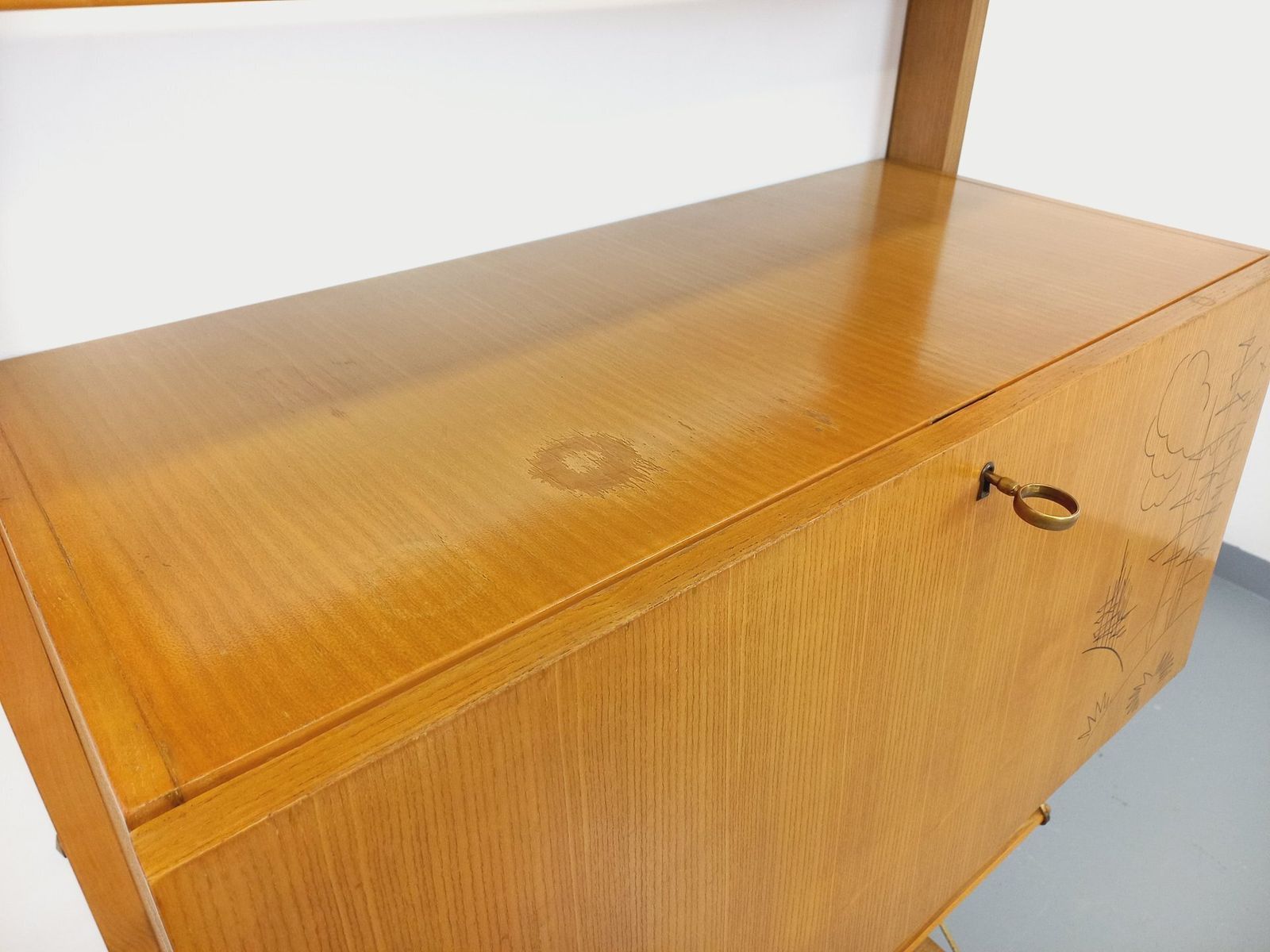 photo vinterior Wall Mounted Bookcase With Secretary Desk, Made Of Wood And Brass
