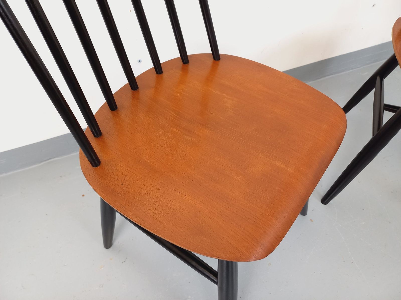 2 Fanett Scandinavian Chairs By Ilmari Tapiovaara In Teak photo vintage