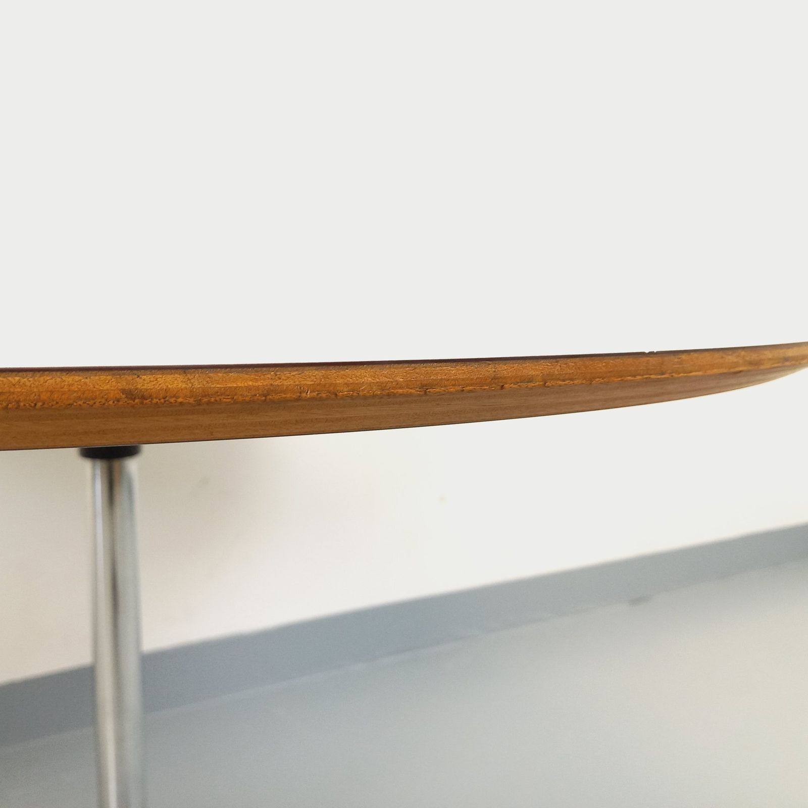 photo for sale Eames Round Table For Vitra In White Melamine, Wood And Metal