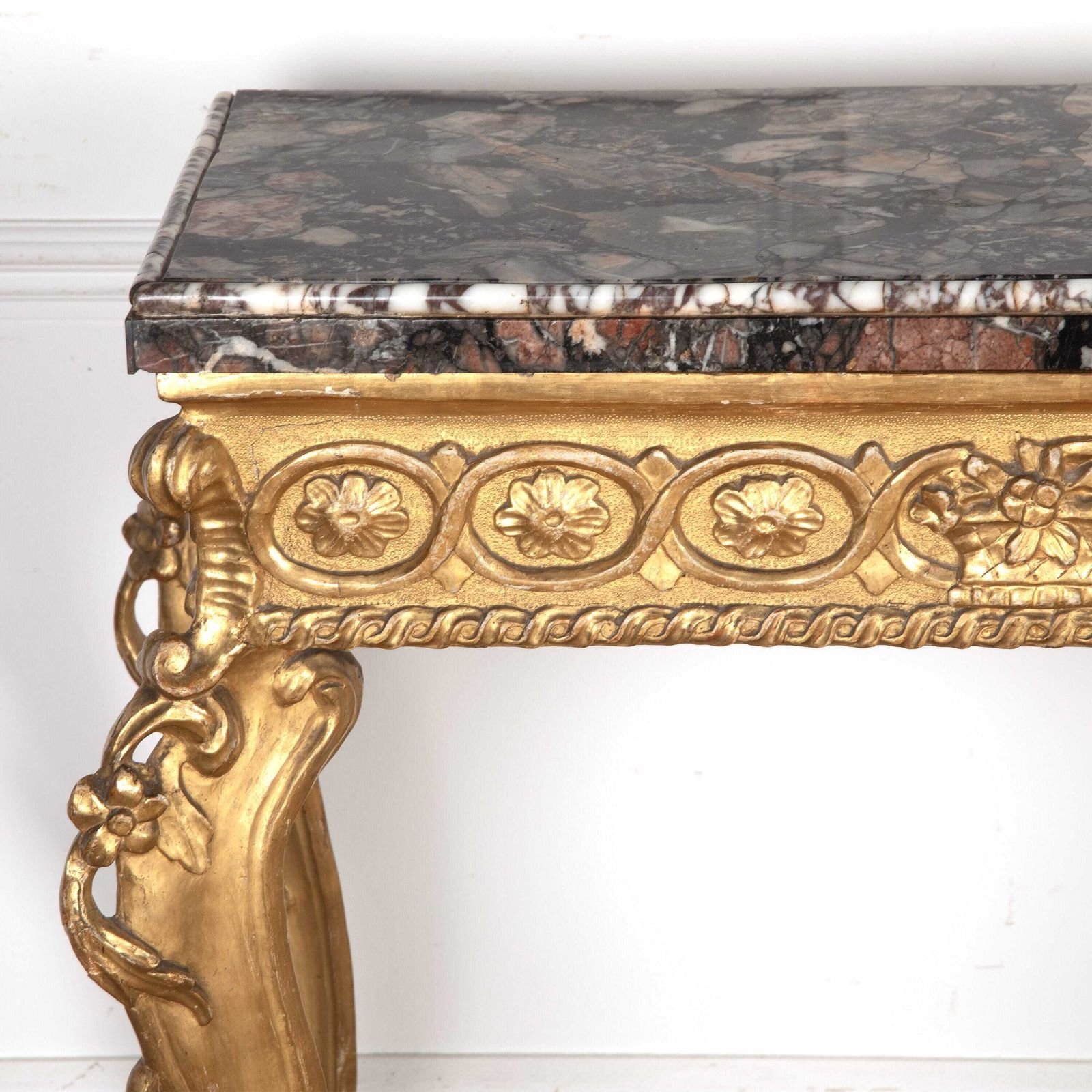 C18th Giltwood & Marble Top Pier Table photo vinterior
