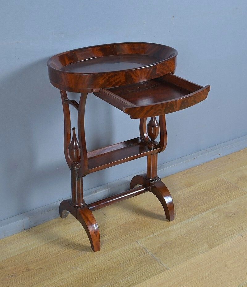 photo vinterior Mahogany Burl Trinket Table, Empire Period – Early 19th Century