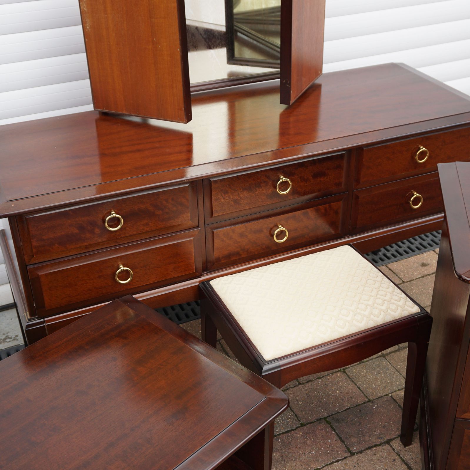 Stag Minstrel Bedroom Set Solid Wood Job Lot Bedside & Dressing Table And Lowboy Chest Of Drawers photo 675.0