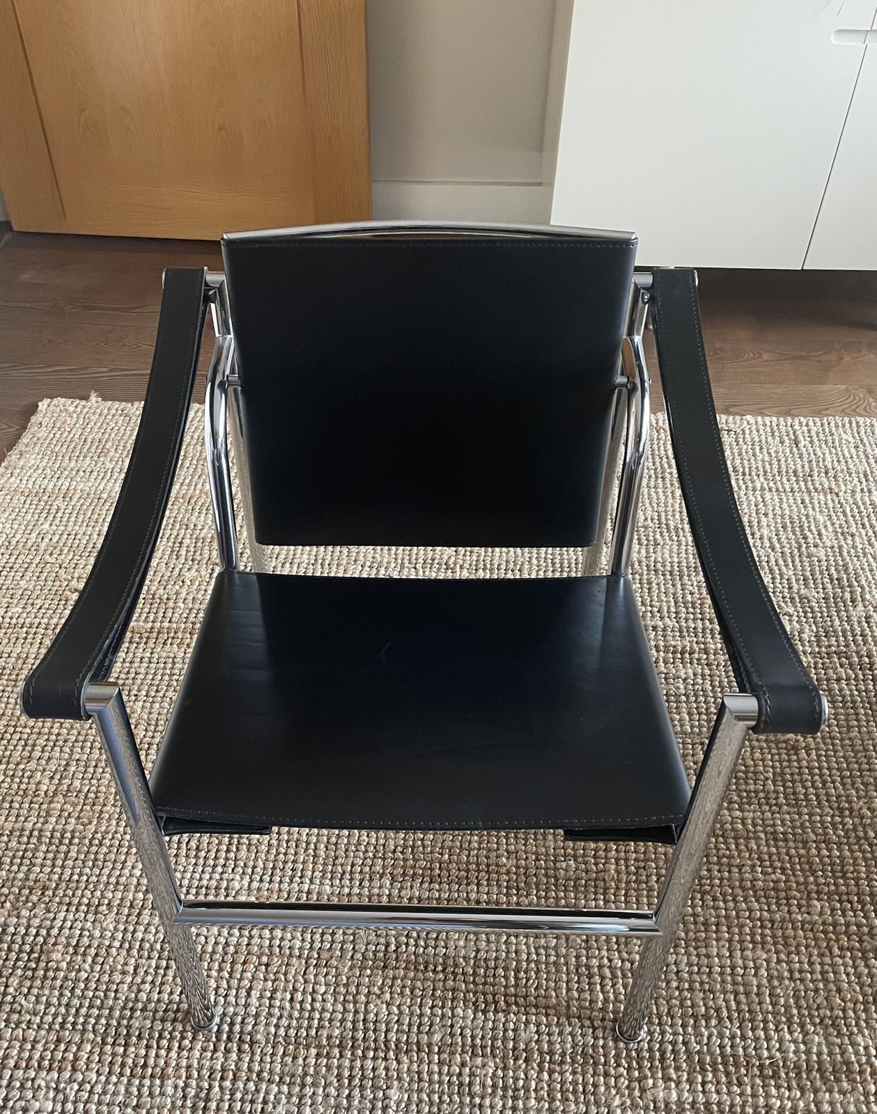 Pair Of Le Corbusier Vintage 1970s Black Leather Armchairs Model Lc1 For Cassina. photo Furniture