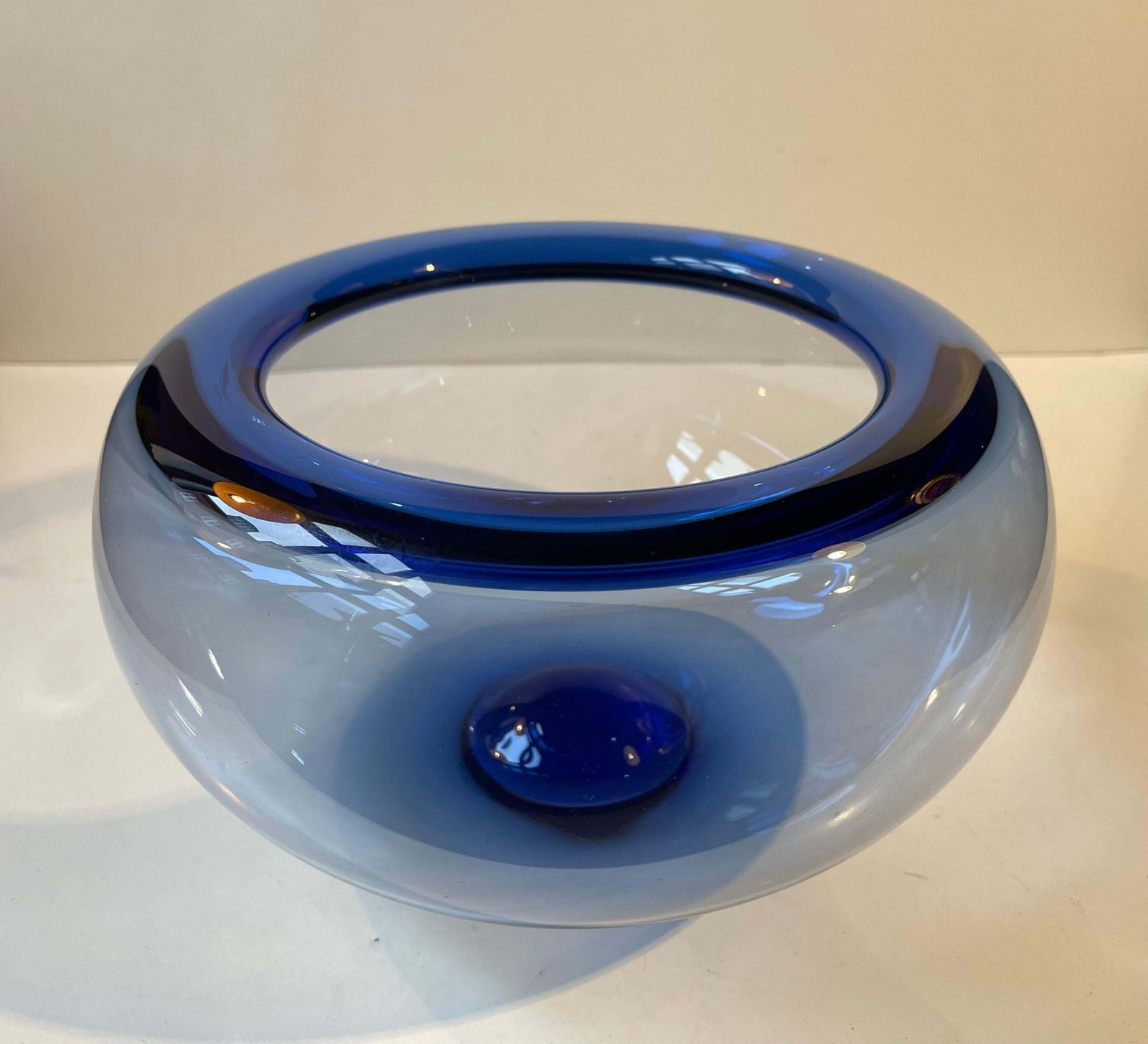 Danish Modern Blue Centerpiece Glass Bowl By Per Lütken For Holmegaard, 1970s photo vinterior