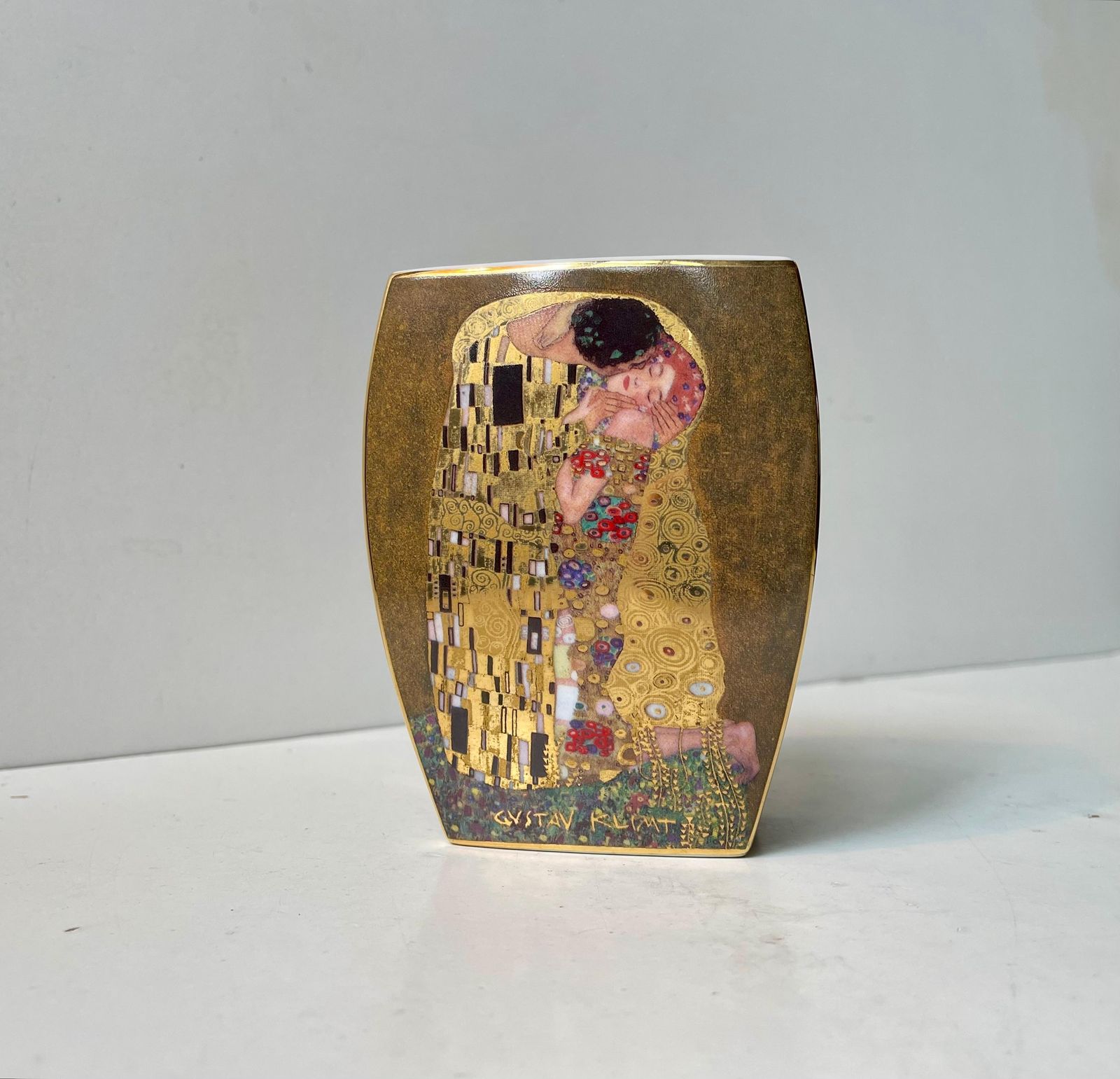 German Goebel Artis Orbis Porcelain Vase   Gustav Klimt 'The Kiss' photo for sale