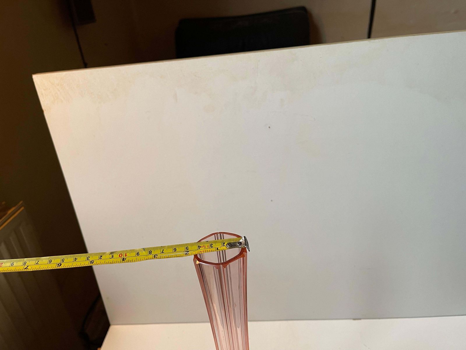 photo furniture Art Deco Tall French Pink & Green Glass Vase, 1920s