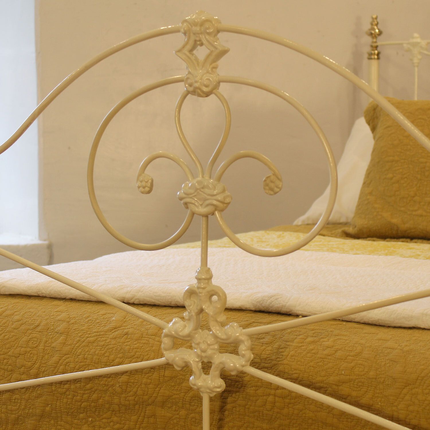 King Cast Iron Antique Bed In Ivory And Brass, Circa 1880 photo 2725.0