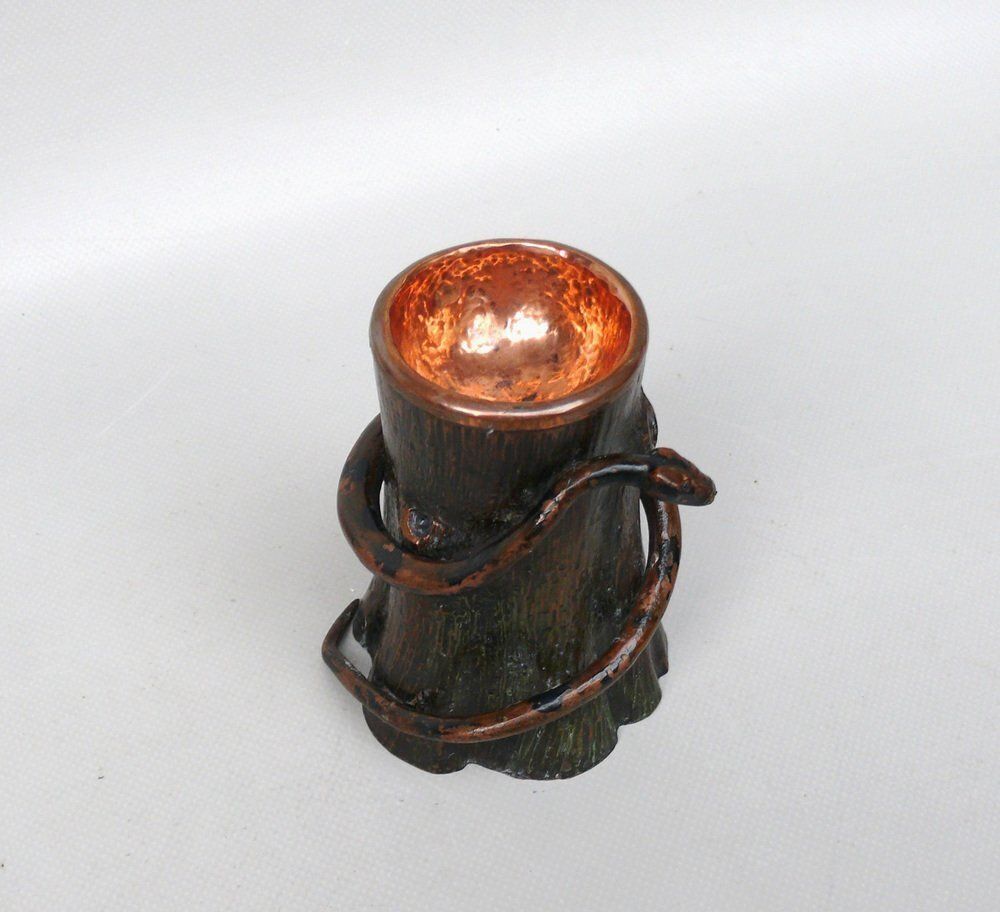 Small Art Nouveau Schlange Auf Baumstumpf In Copper, 1890s photo for sale