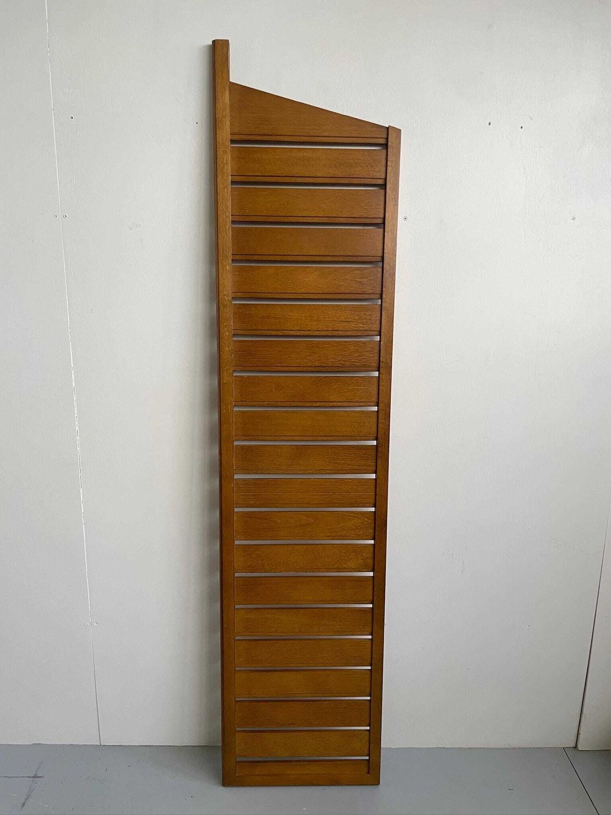 photo furniture 162cm X 35/37.5cm Tall Deep Staples Ladderax Lean One Foot Ladder (22a)