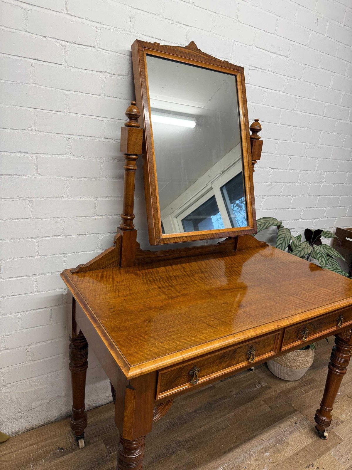 Antique Walnut Dressing Table With Swing Mirror Victorian photo Furniture