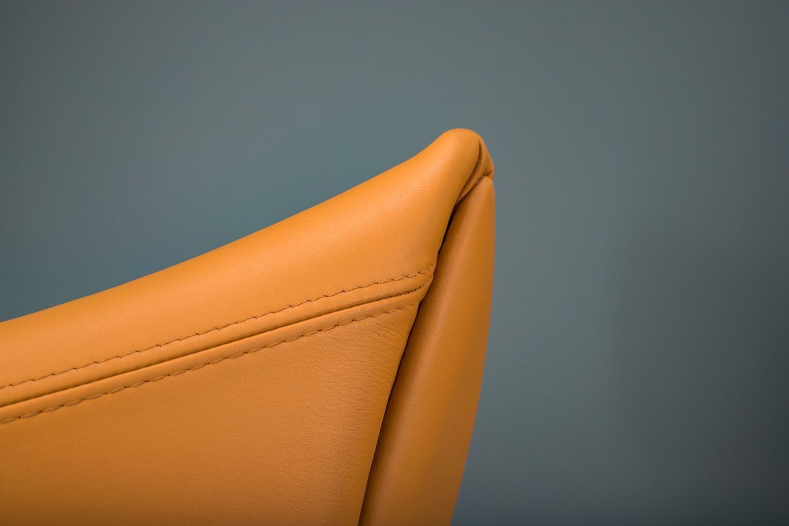 3314.0 Set Of Imola Lounge Chair And Ottoman Attributed To Henrik Pedersen For Boconcept, 2000s photo