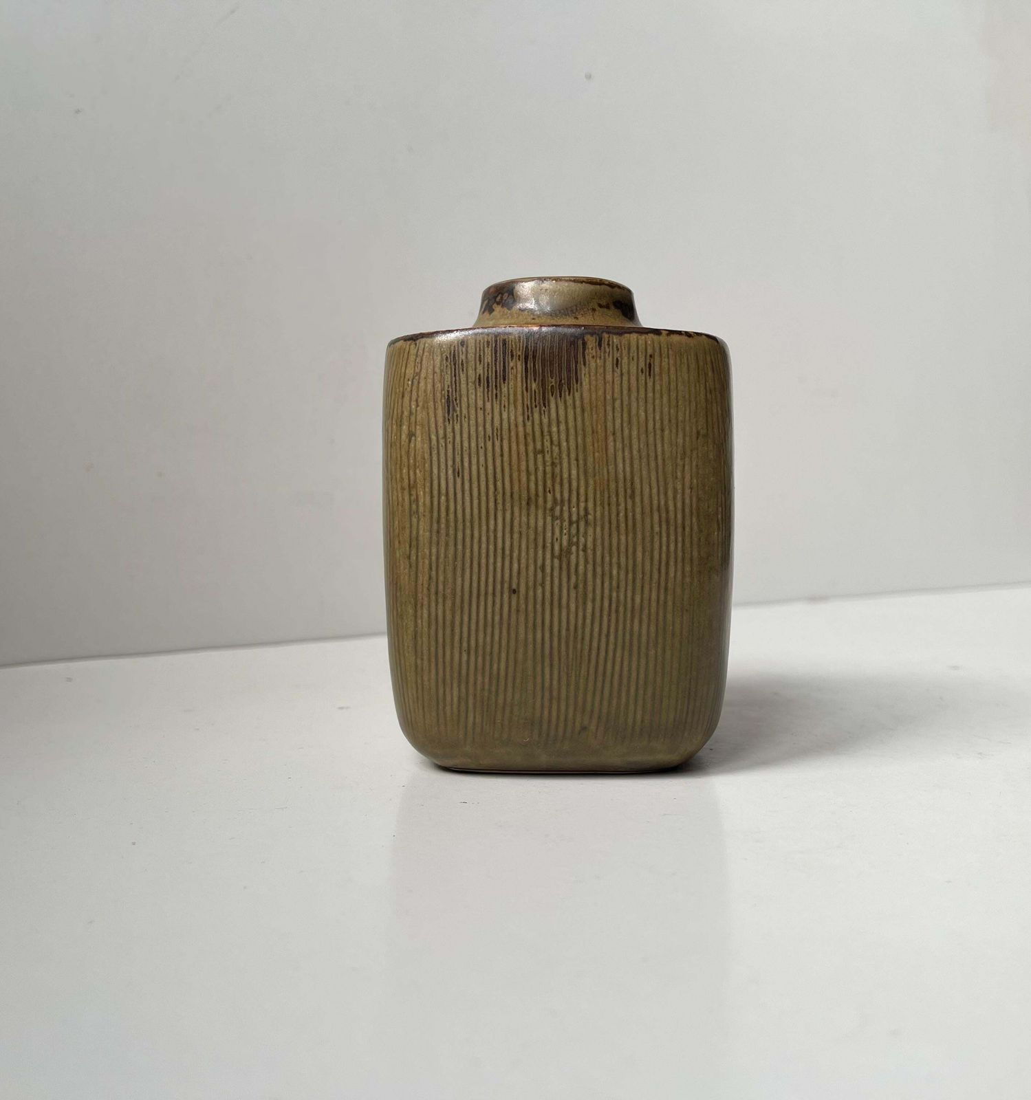 Valdemar Petersen Danish Stoneware Vase In Earthy Brown Glazes For B&G, 1960s photo buy