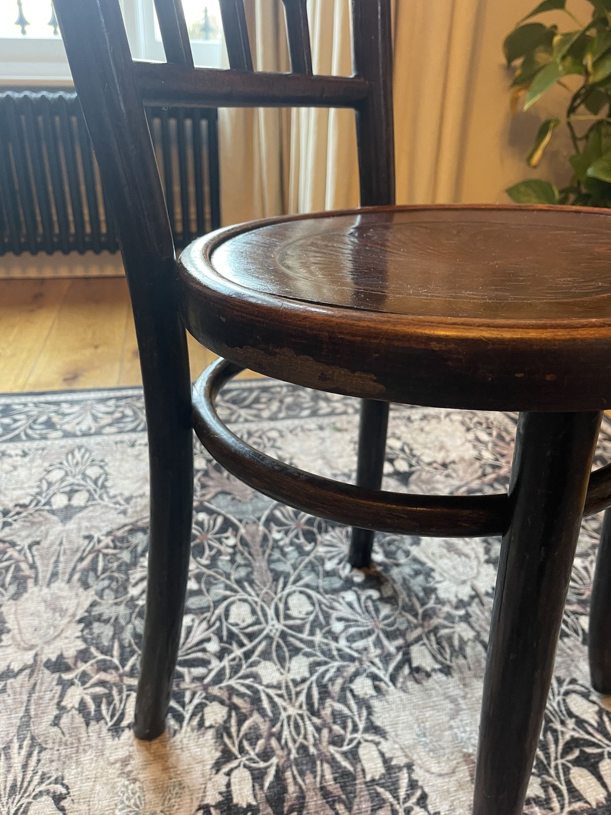 Bentwood Thonet Bistro Chair photo vinterior