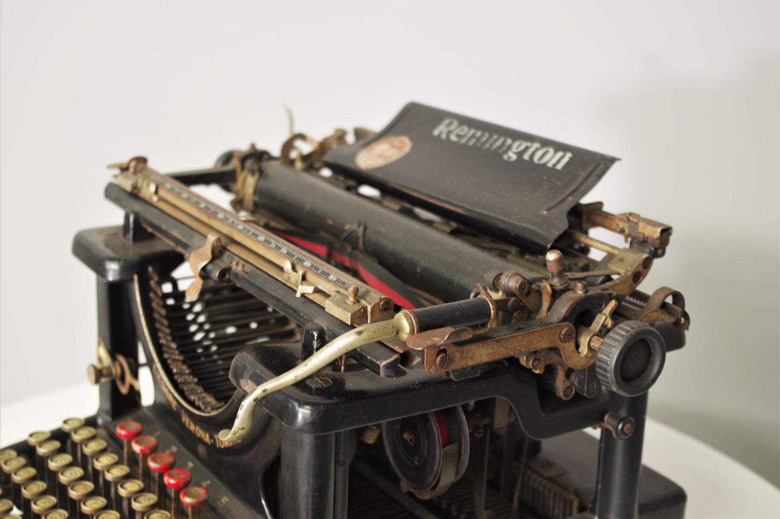Macchina Da Scrivere In Metallo Remington, 1909 photo furniture