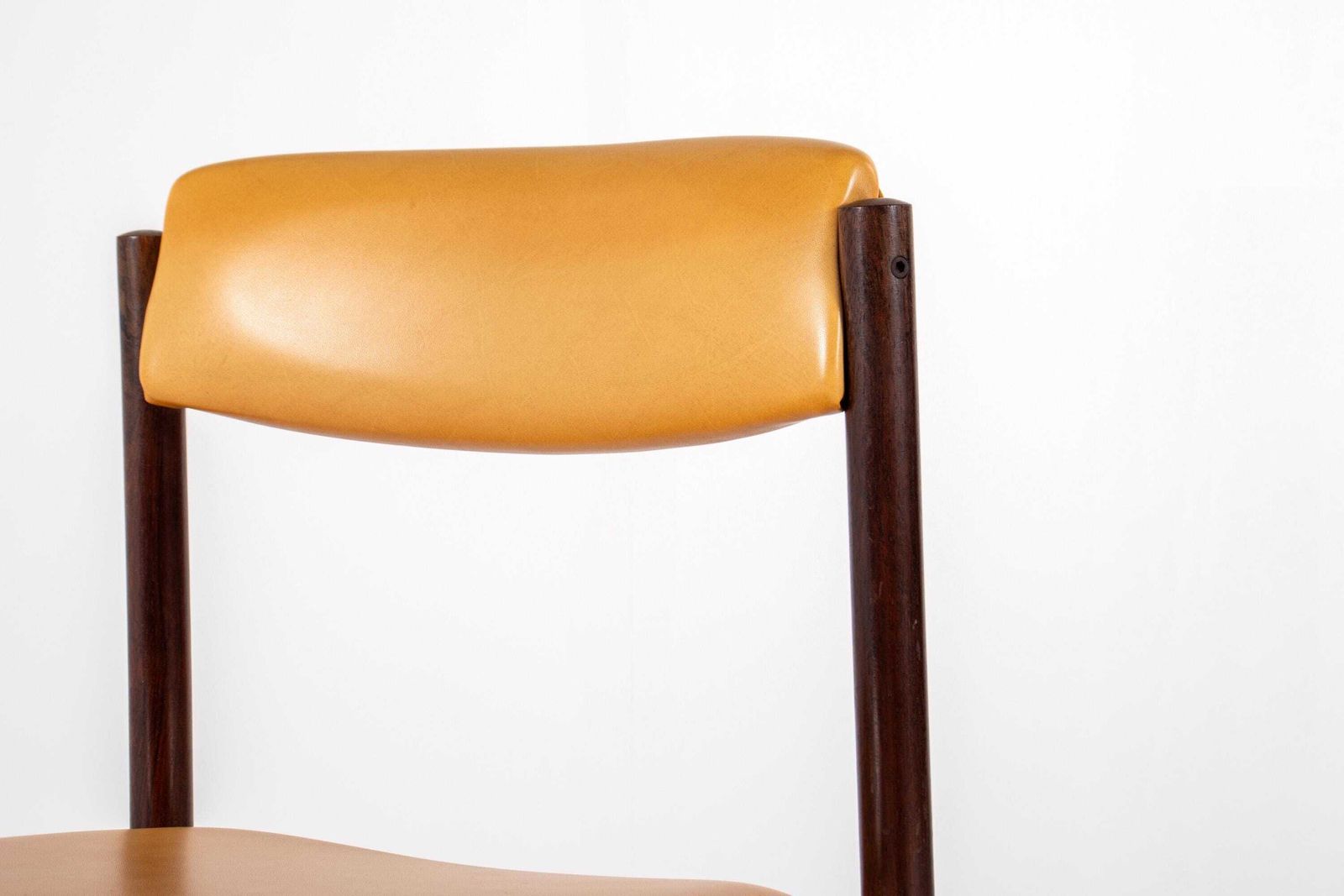 photo vintage Set Of 6 Danish Mid Century Rosewood Dining Chairs With Yellow Skai, 1960s