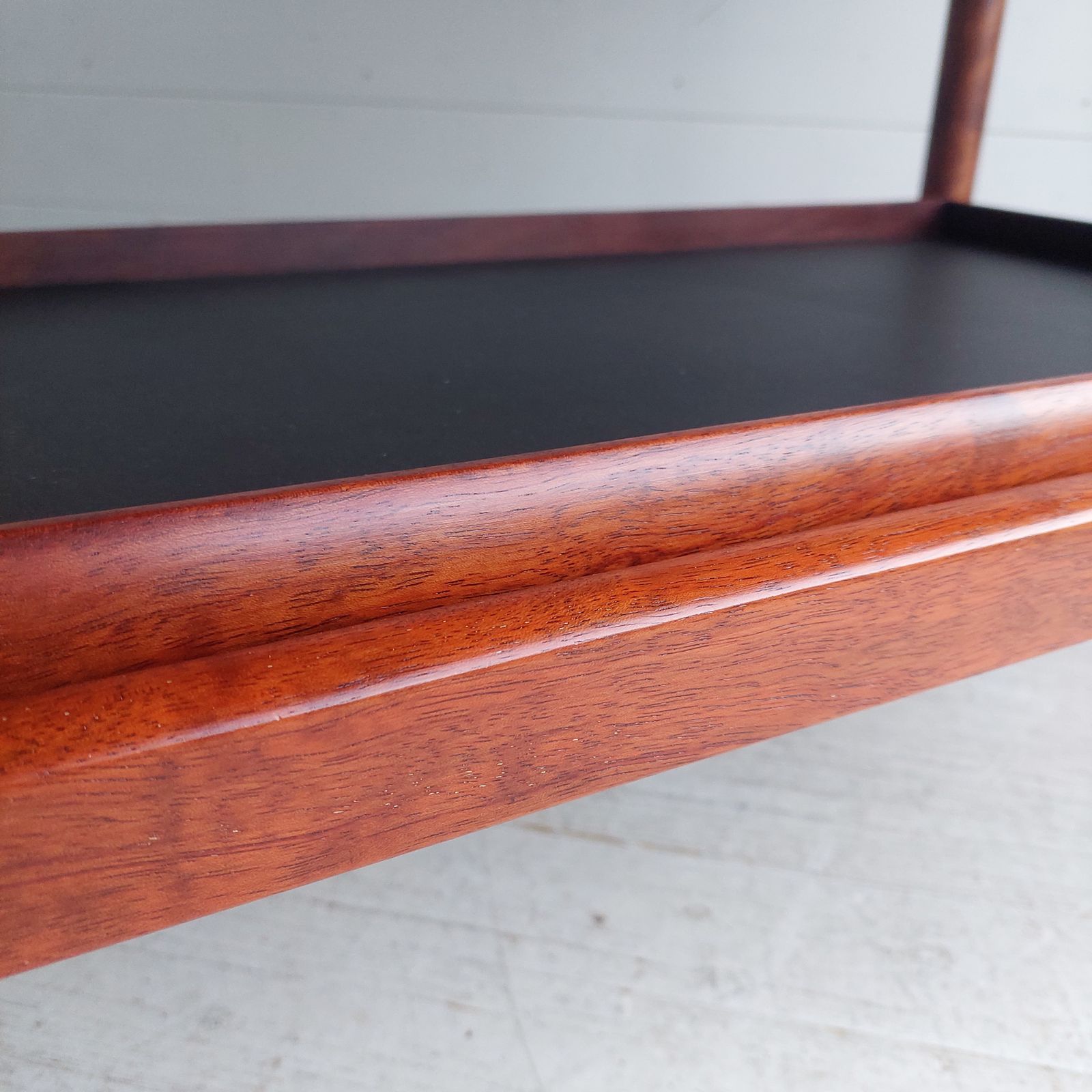 photo vinterior Mid Century Drinks Trolley Grete Jalk Poul Jeppesens Møbelfabrik, Rosewood Extendable Barcart 1960s