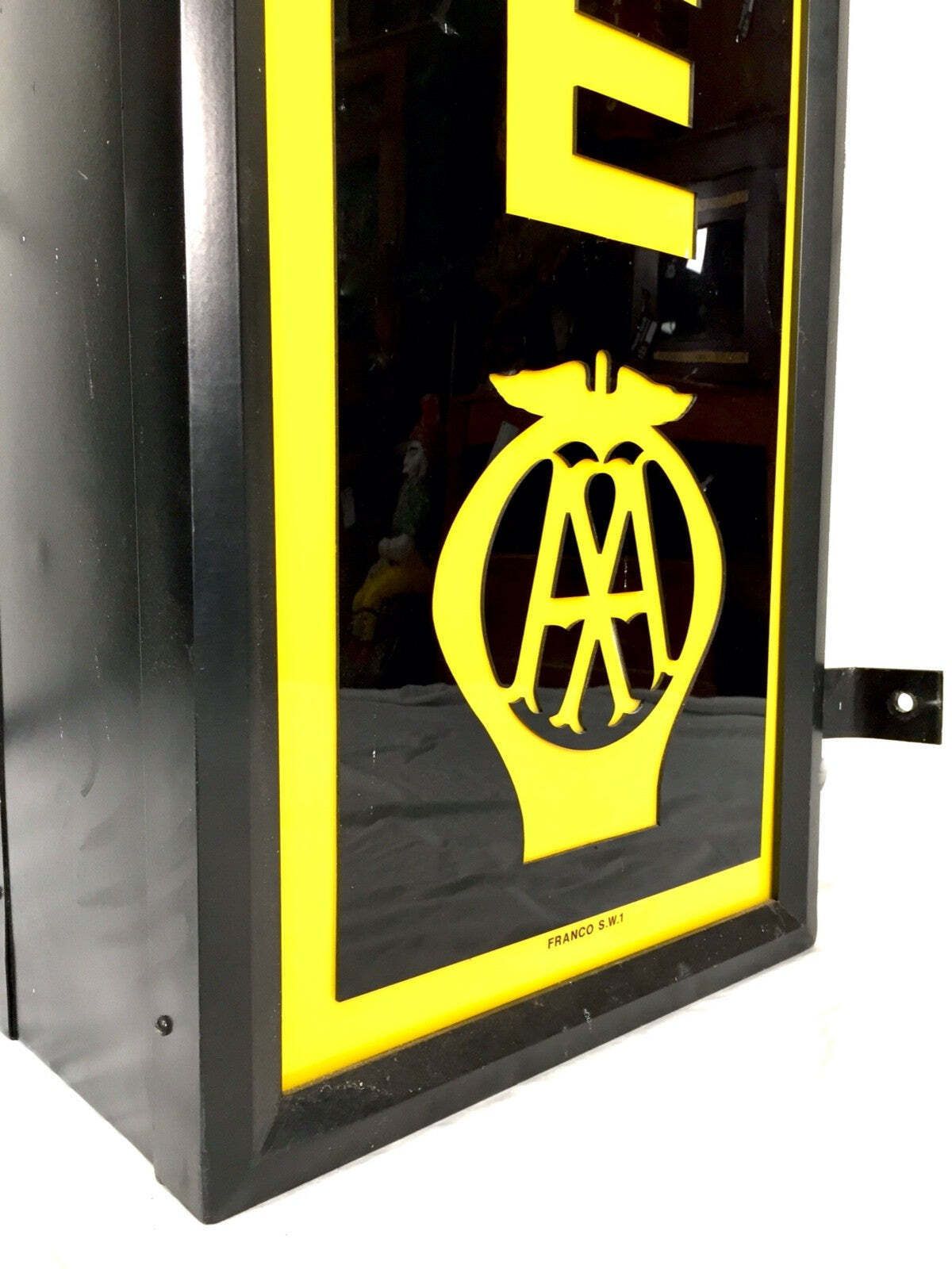 photo vinterior Antique Advertising Very Large Aa Garage Lightbox Sign Restored Working Order