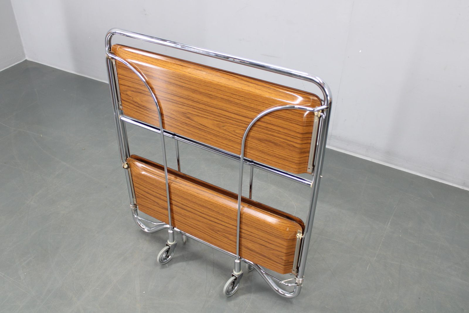 Mid-Century Opvouwbare Serveerwagen, Italië, jaren 1970 photo 399.0
