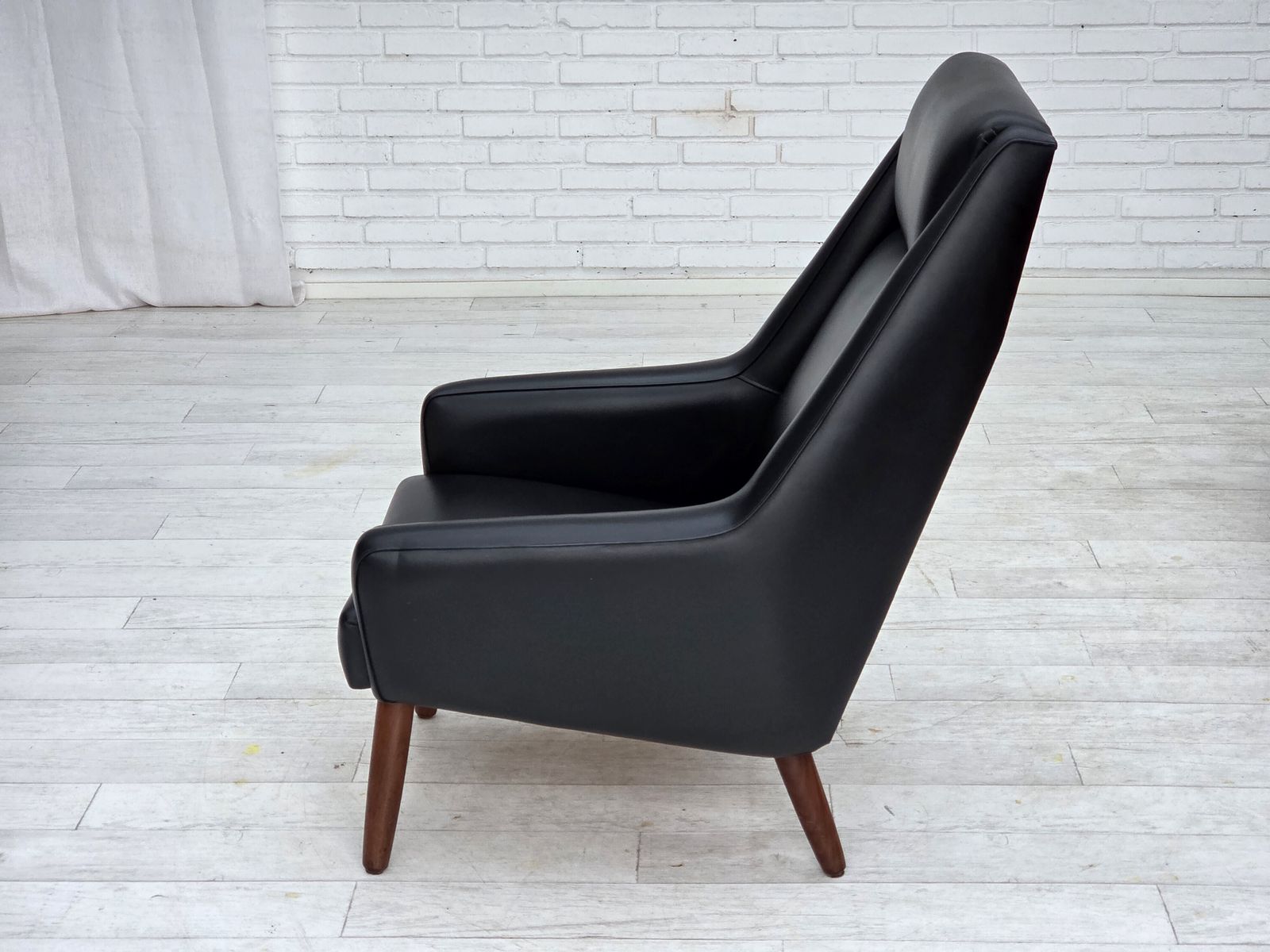 photo furniture 1970s, Danish Highback Armchair, Black Artificial Leather, Teak Wood Legs.