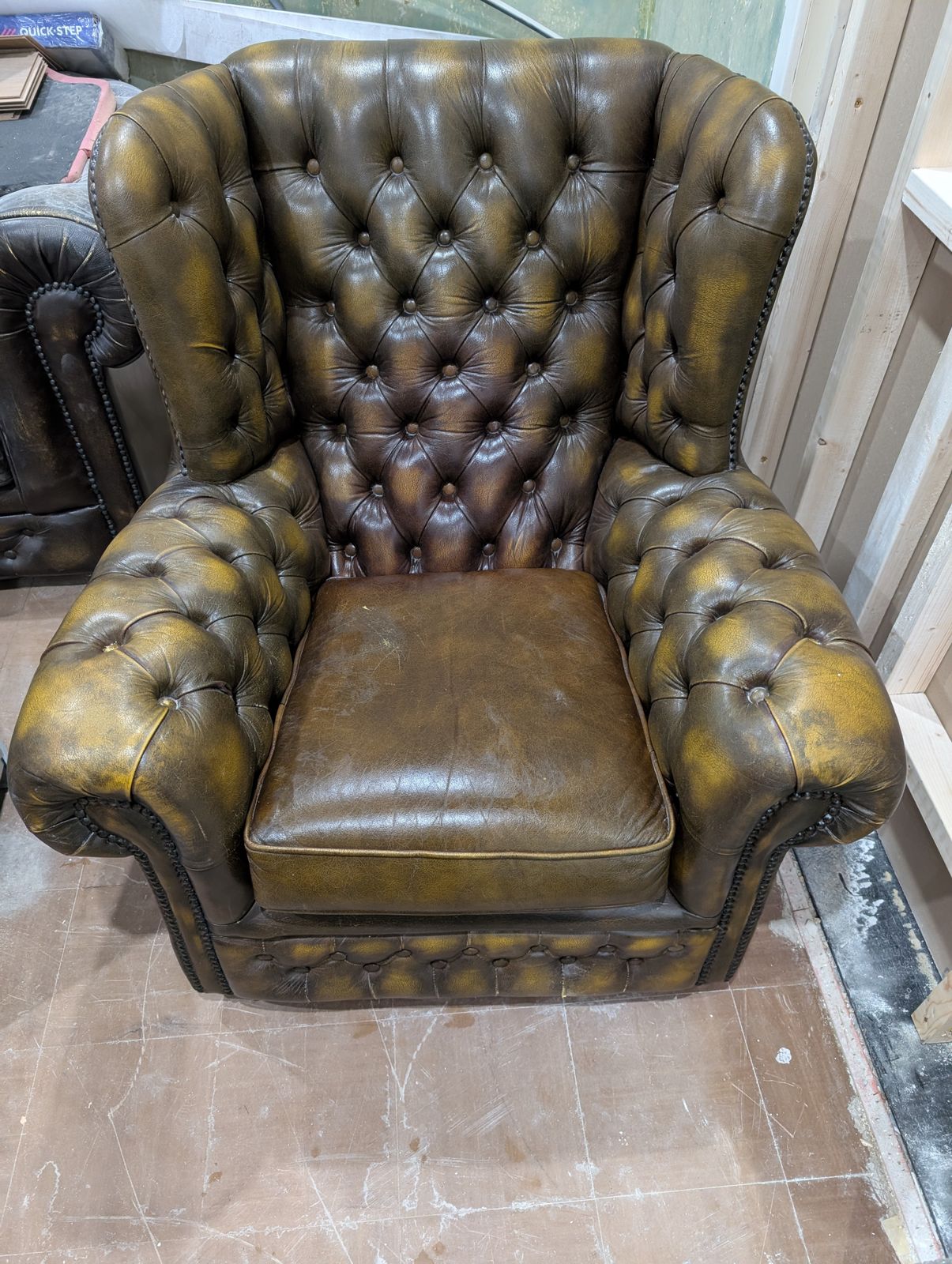 Brown/Yellowy Green Chesterfield Armchair On Wheels In Good Condition photo furniture
