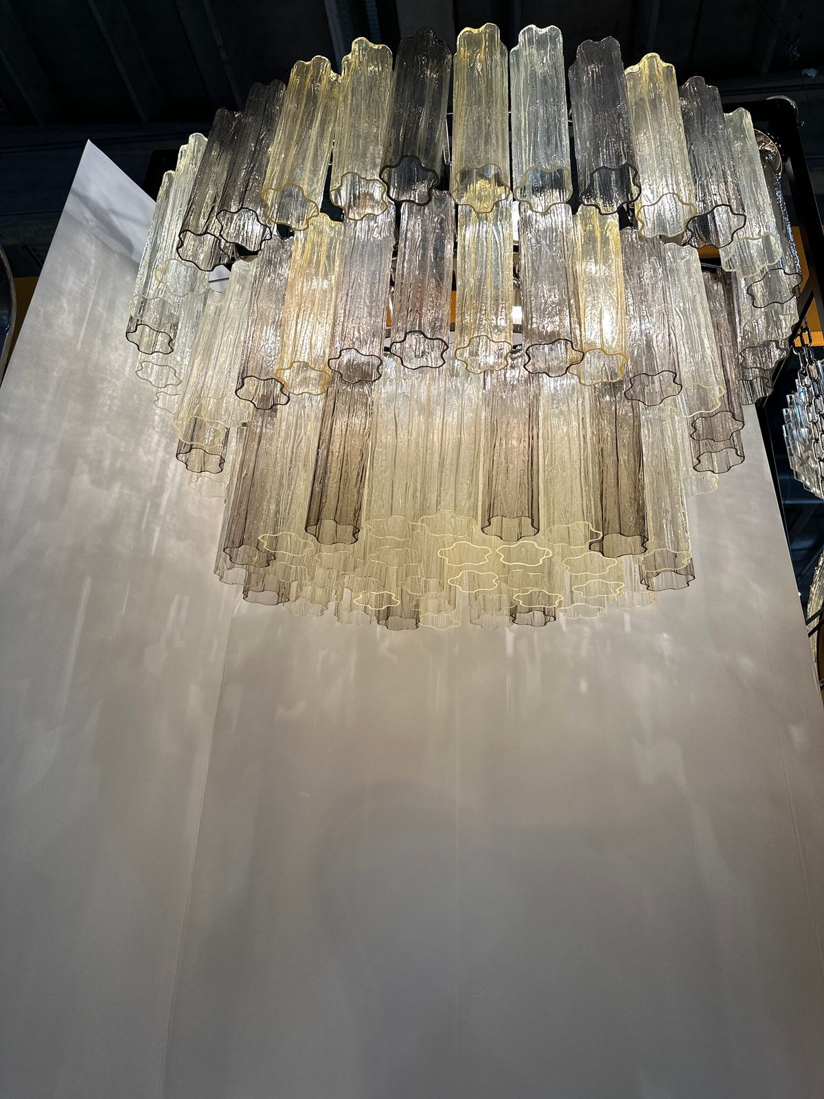 Contemporary Oval Champagne E Fumè “Tronchi” Murano Glass Chandelier photo furniture
